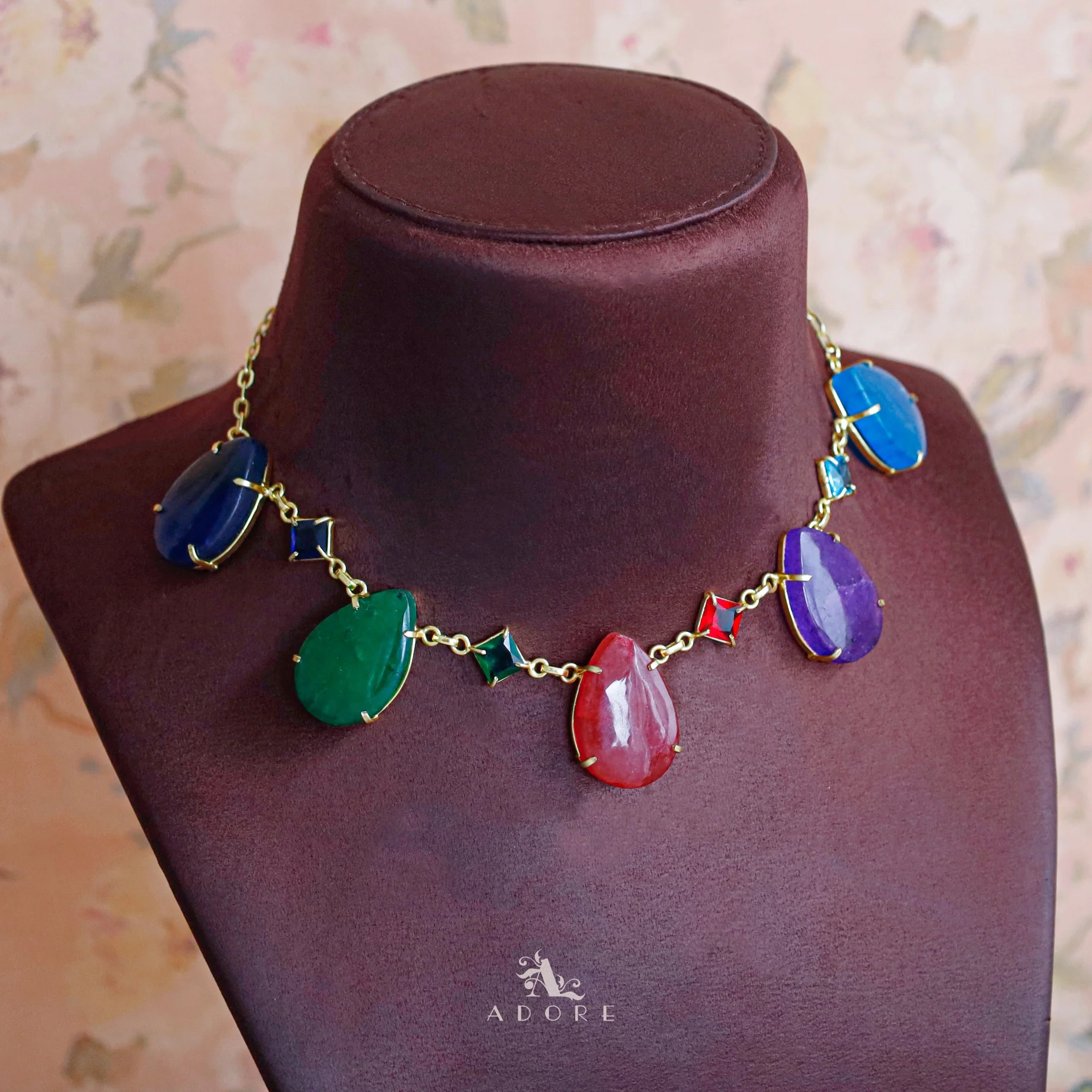 Melanie Glossy Diamond 5 Drop Short Neckpiece - Image 3