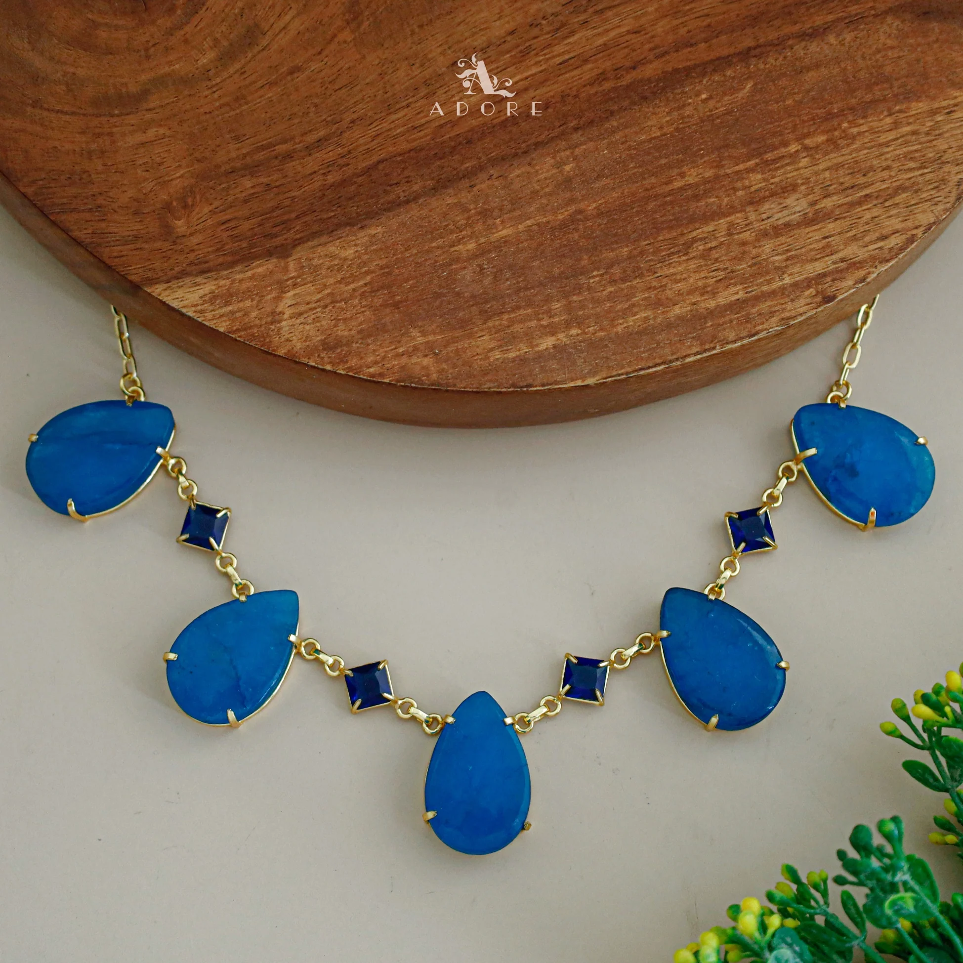 Melanie Glossy Diamond 5 Drop Short Neckpiece - Image 4