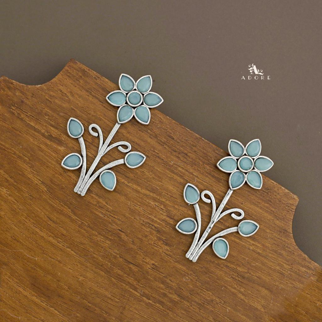 Melvirra Flower Glossy Earring - Image 9