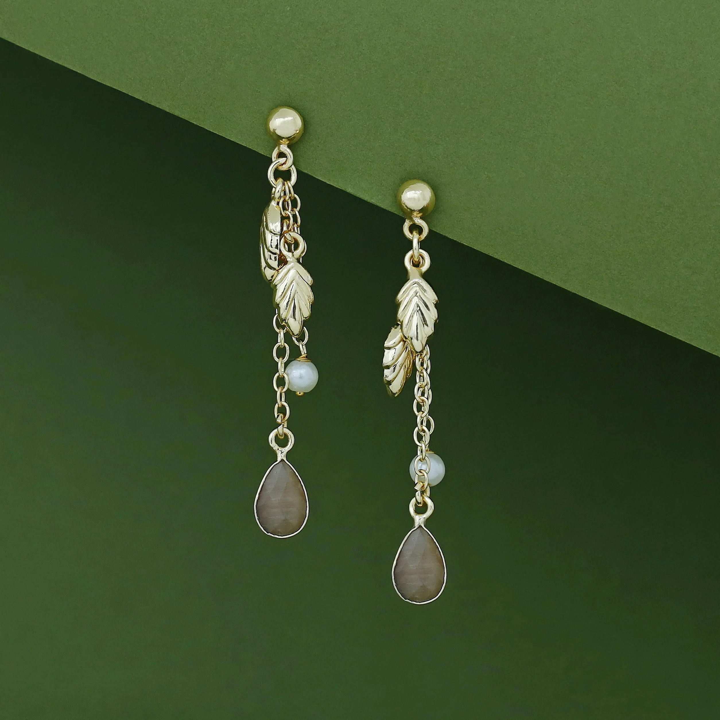 Merceralna Golden Dual Leafy Glossy Pearl Earring - Image 11