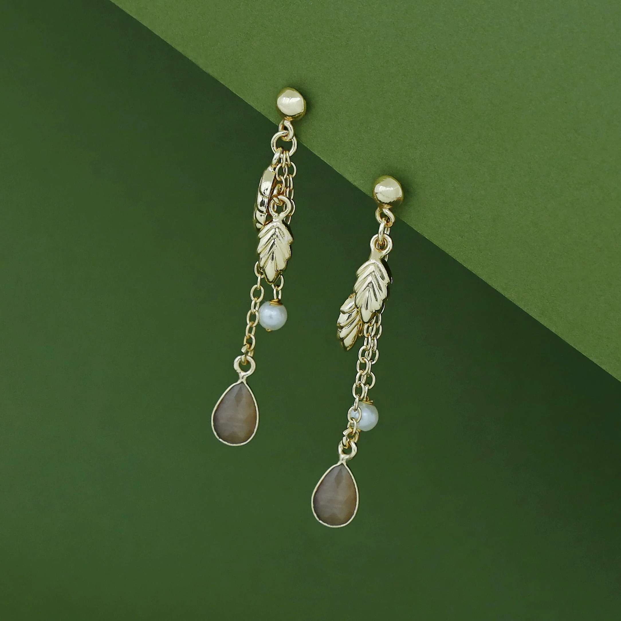 Merceralna Golden Dual Leafy Glossy Pearl Earring - Image 13