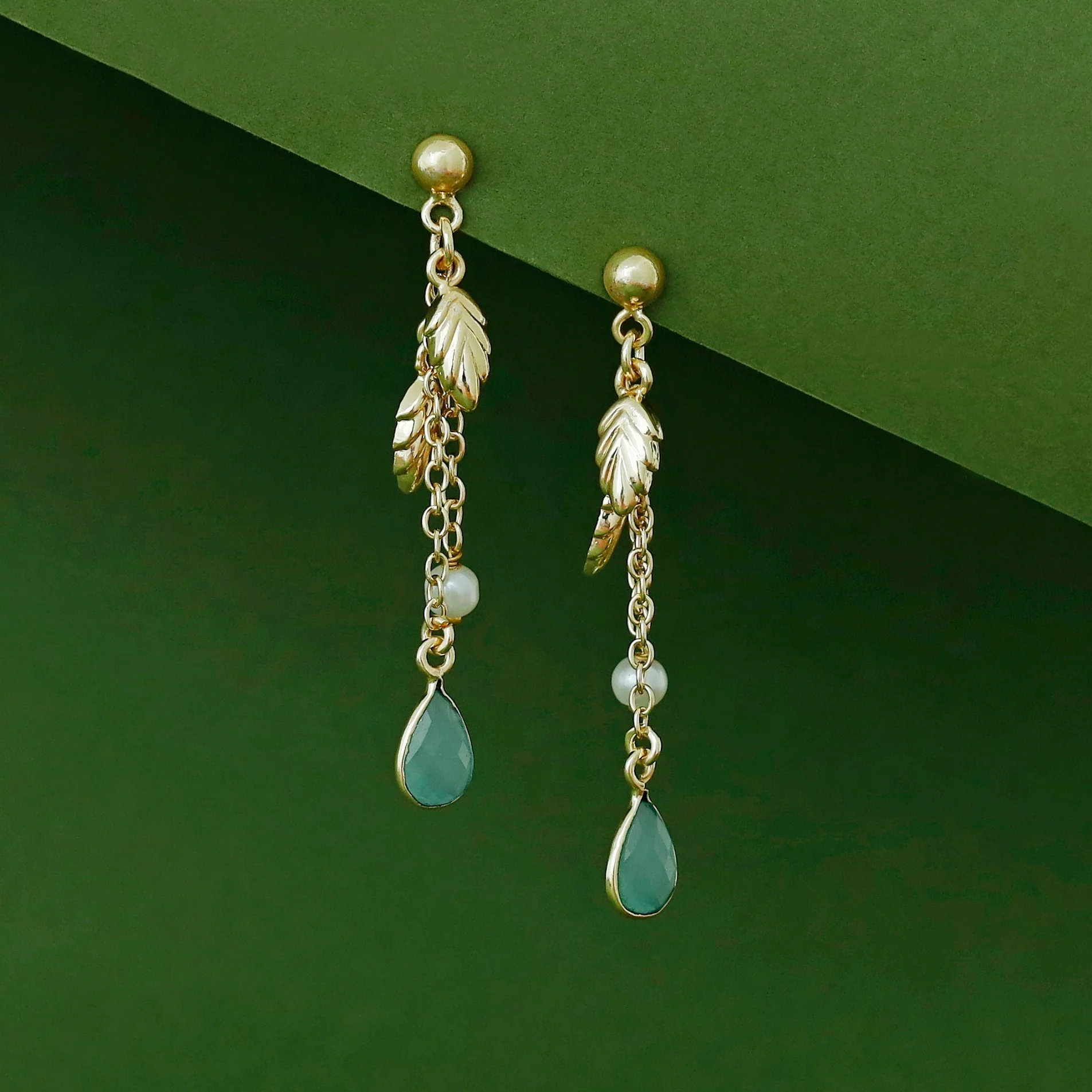 Merceralna Golden Dual Leafy Glossy Pearl Earring - Image 6
