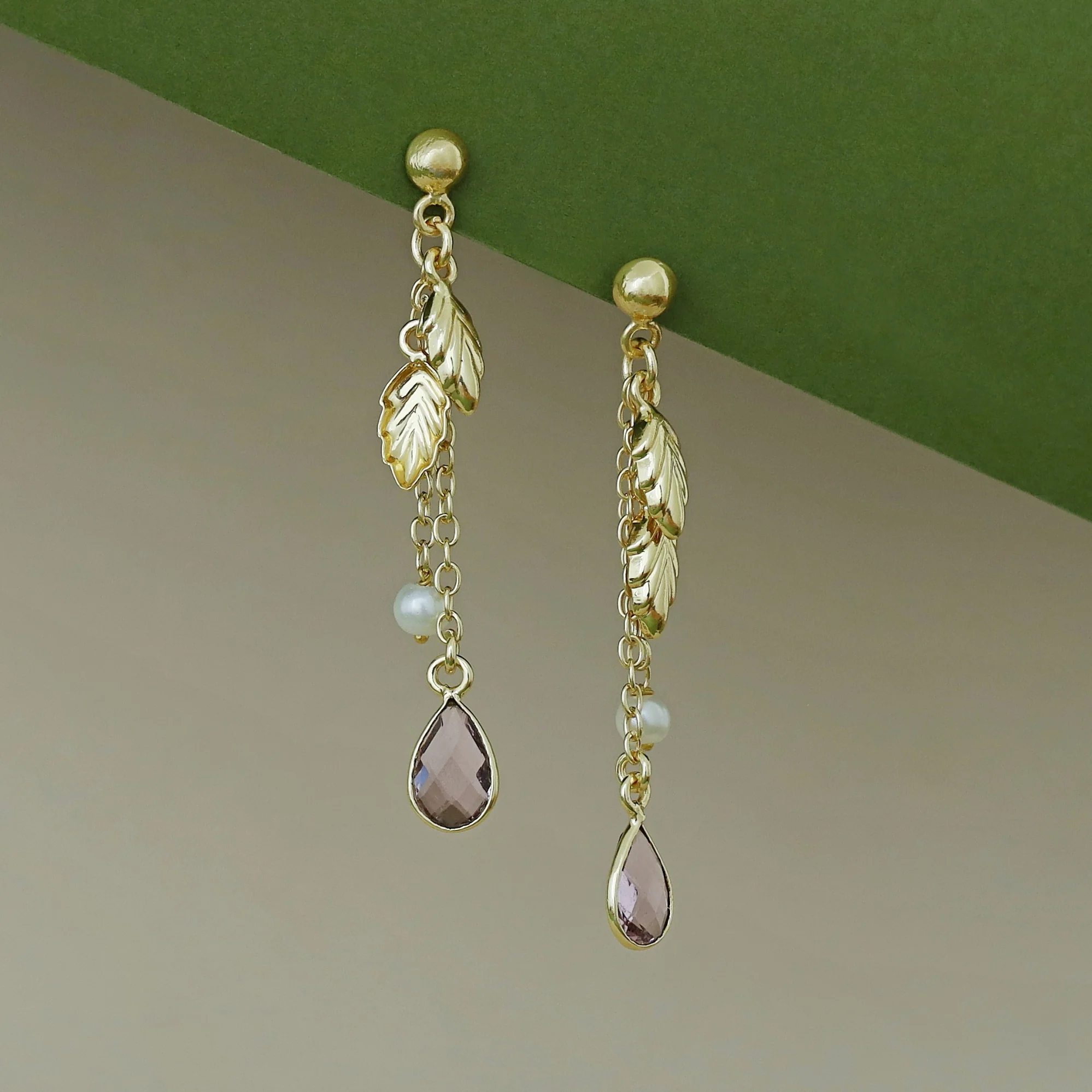 Merceralna Golden Dual Leafy Glossy Pearl Earring - Image 8