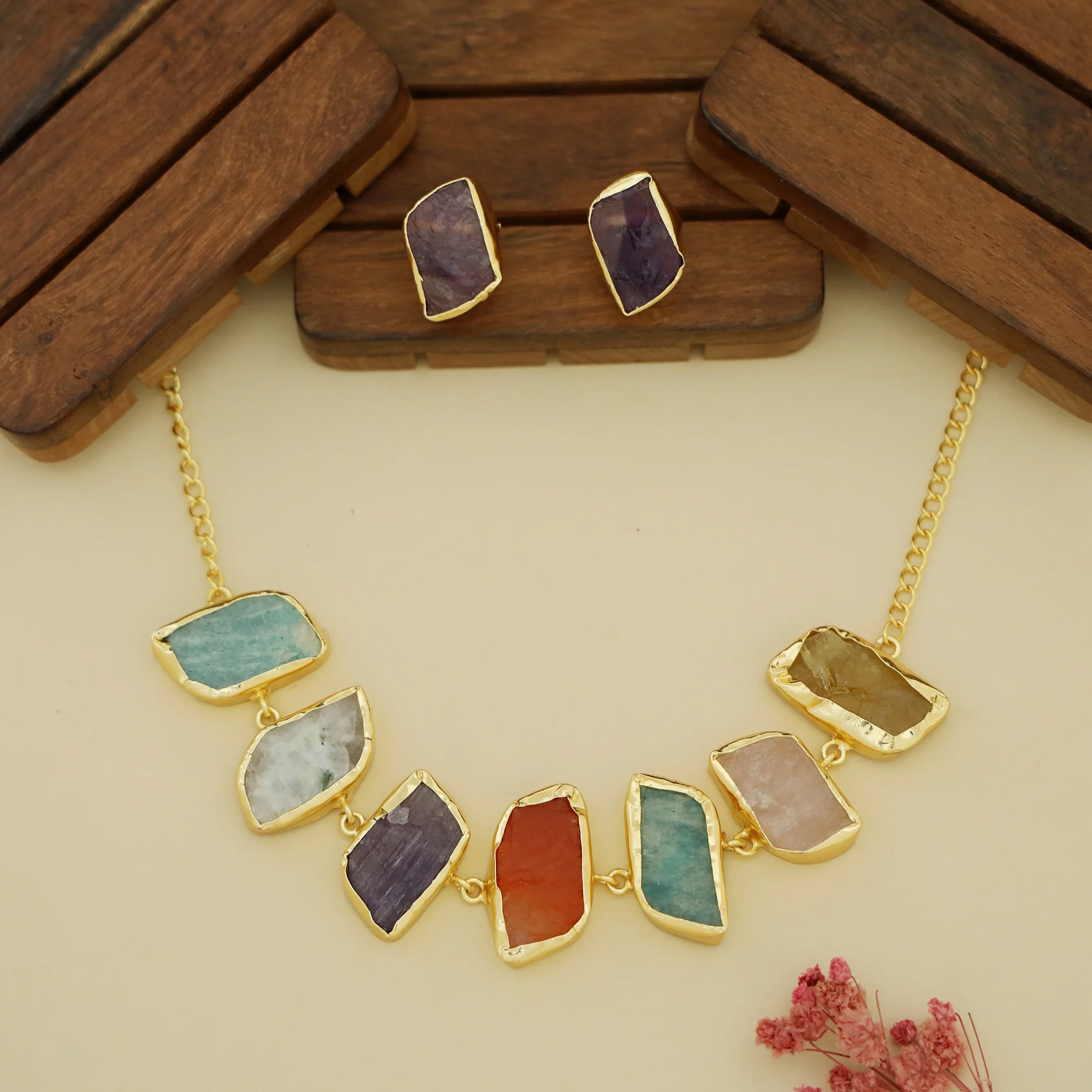 Merlot Raw Stone Multicolour Choker With Stud - Image 8