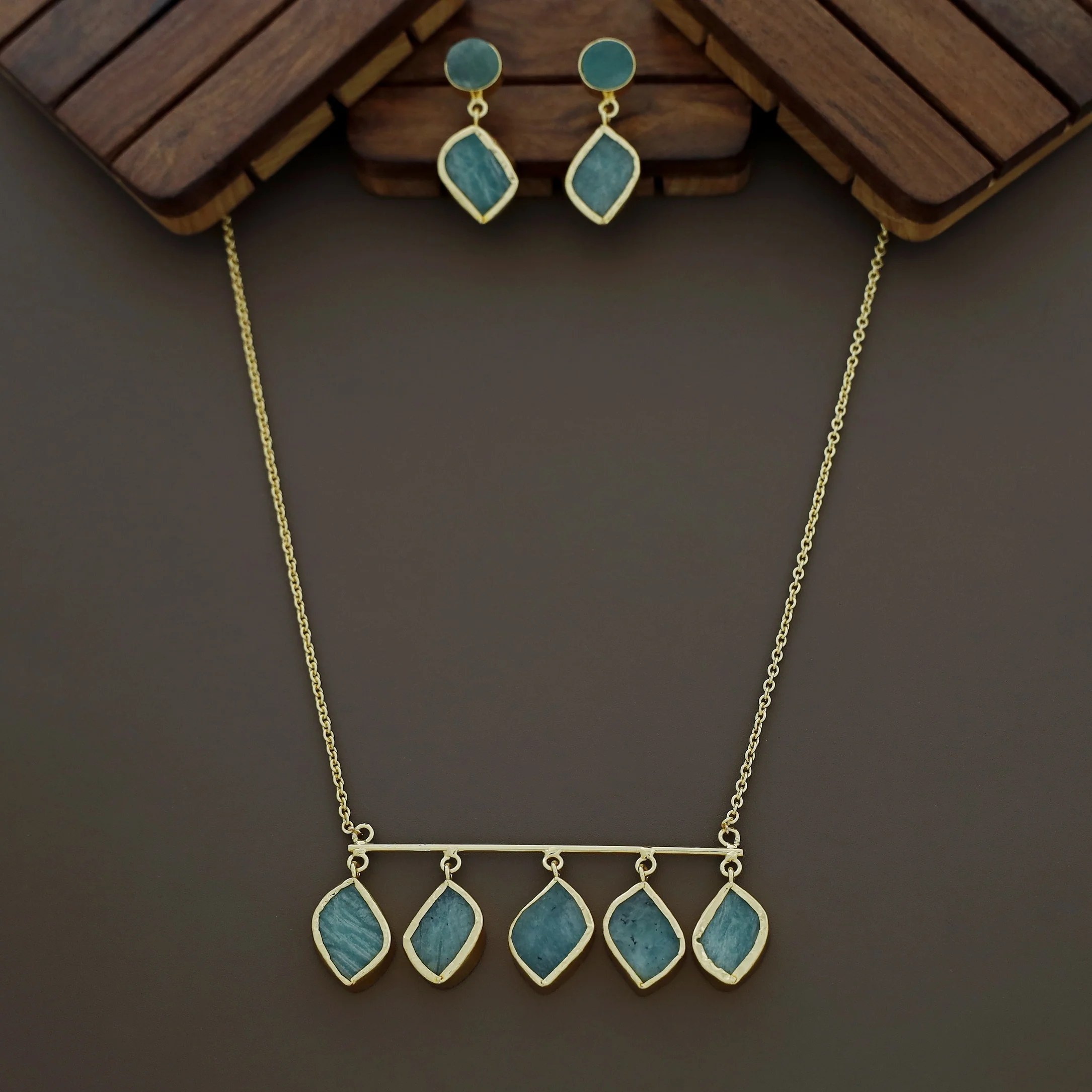 Meteorite Raw Stone Neckpiece with Earrings - Image 3
