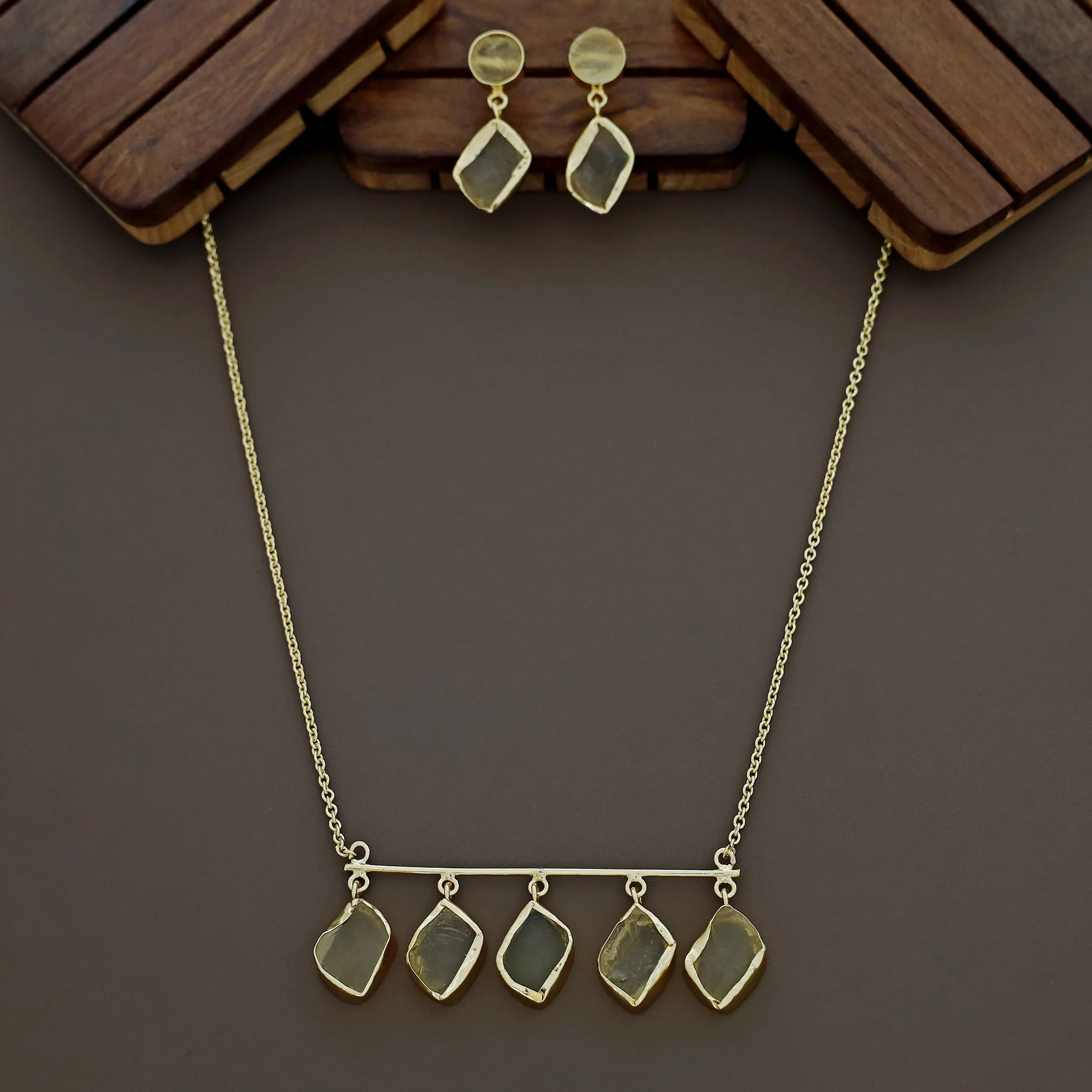 Meteorite Raw Stone Neckpiece with Earrings - Image 5