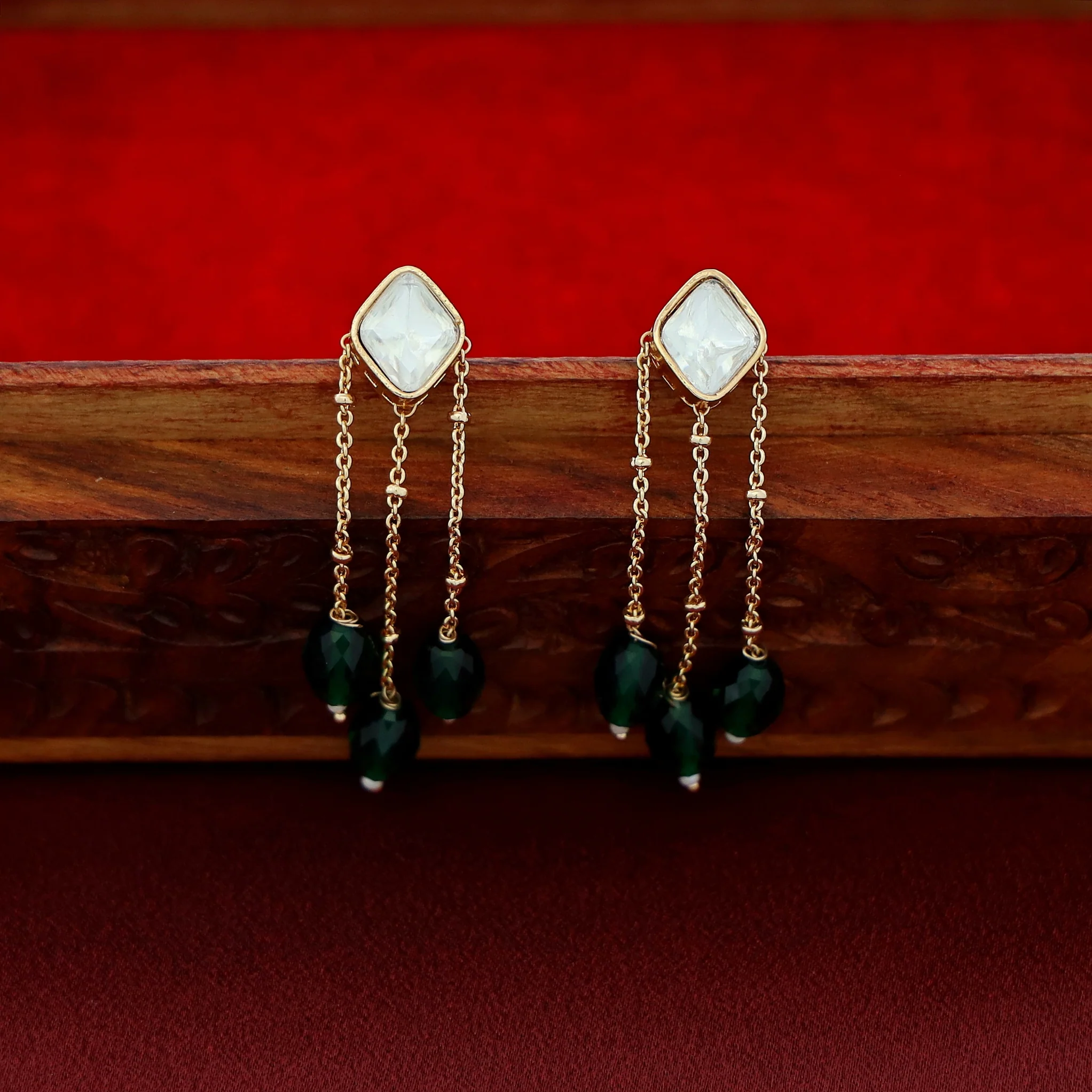 Micah Kundan Hanging Chain Beaded Neckpiece With Earring - Image 4