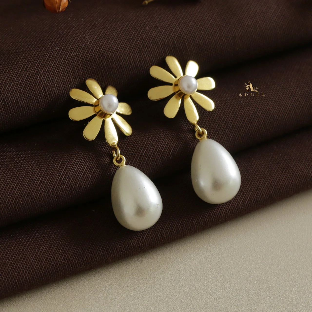 Midhila Pearl Drop Earring - Image 2