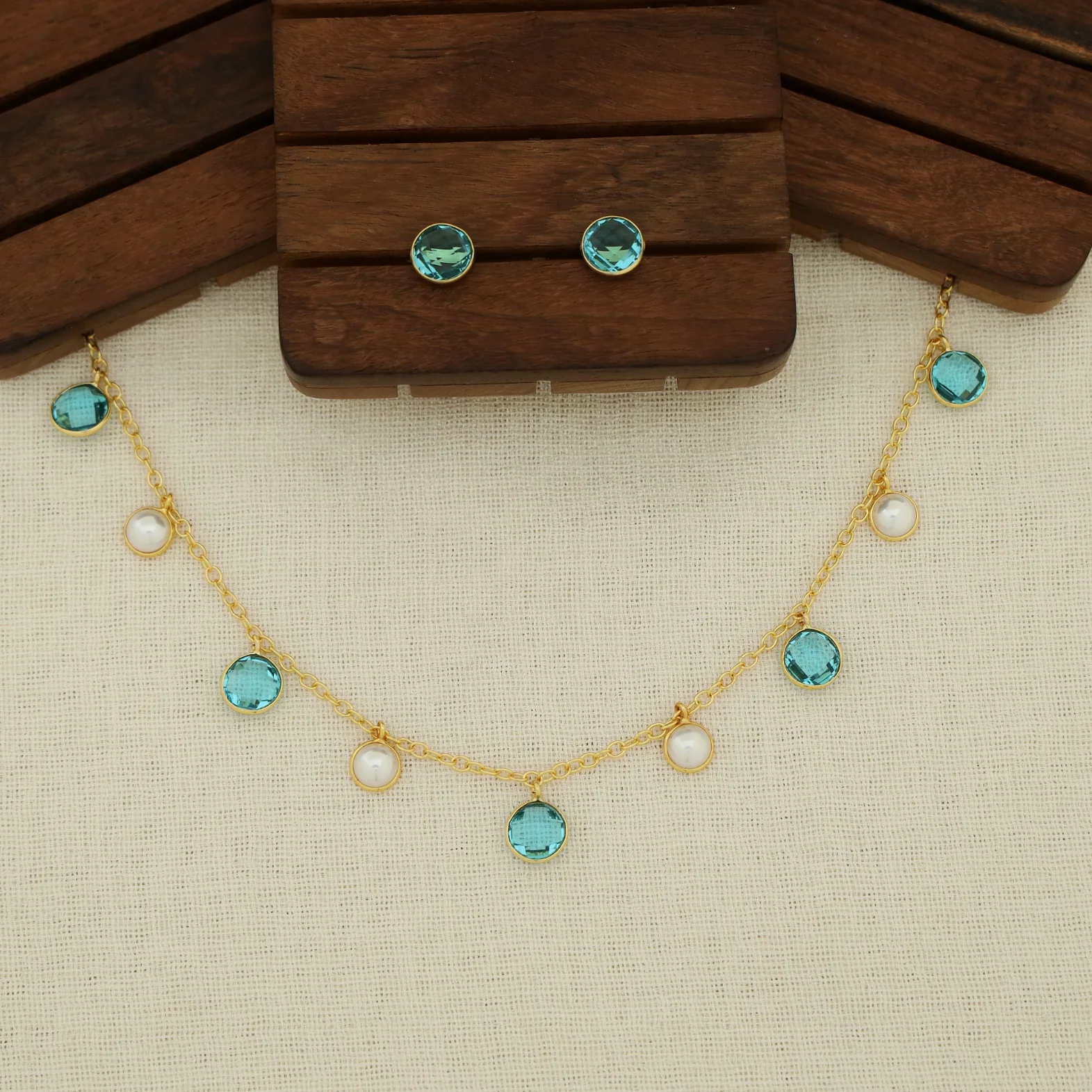 Mihaara Pearl Neckpiece With Stud (Colour Option) - Image 9