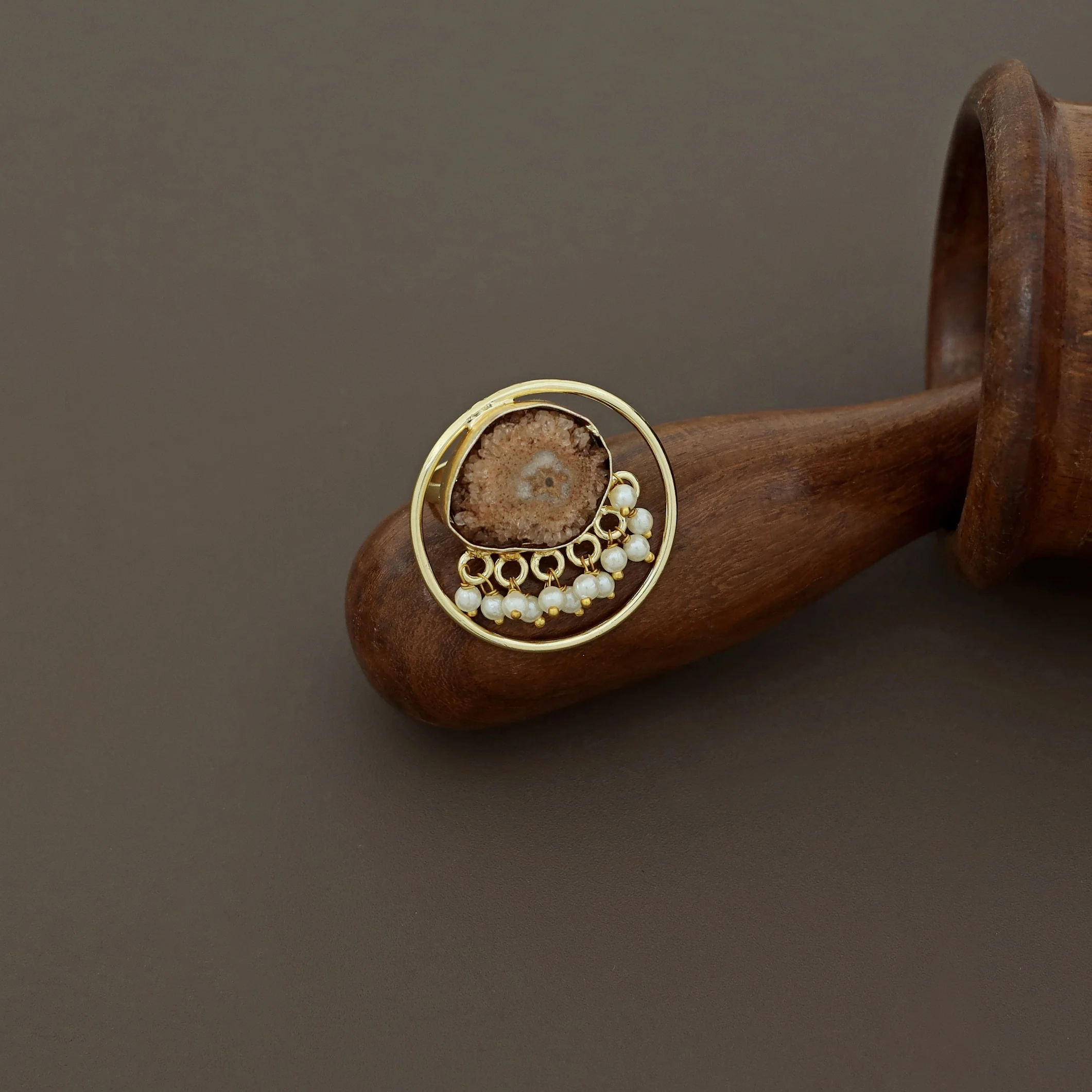 Mihika Round Agate with Pearl Ring - Image 16