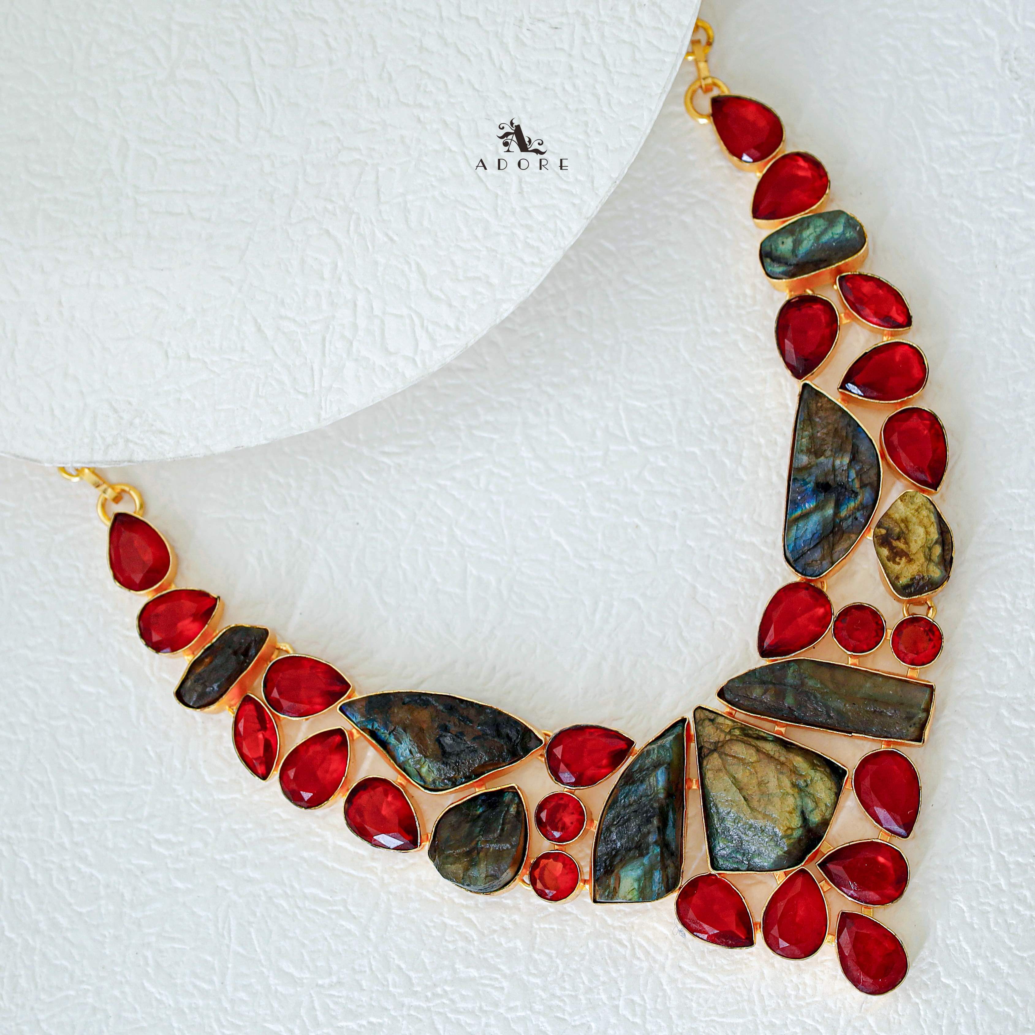 Milla Liz Neckpiece - Image 3