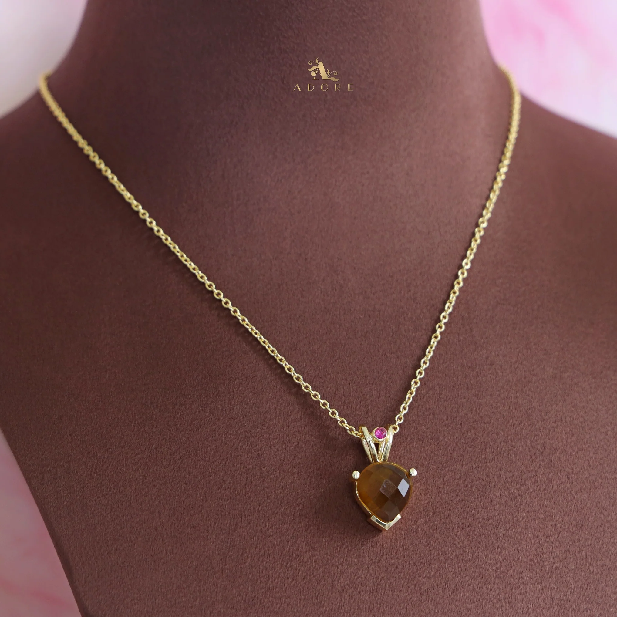 Millie Glossy Claw Drop Neckpiece - Image 4