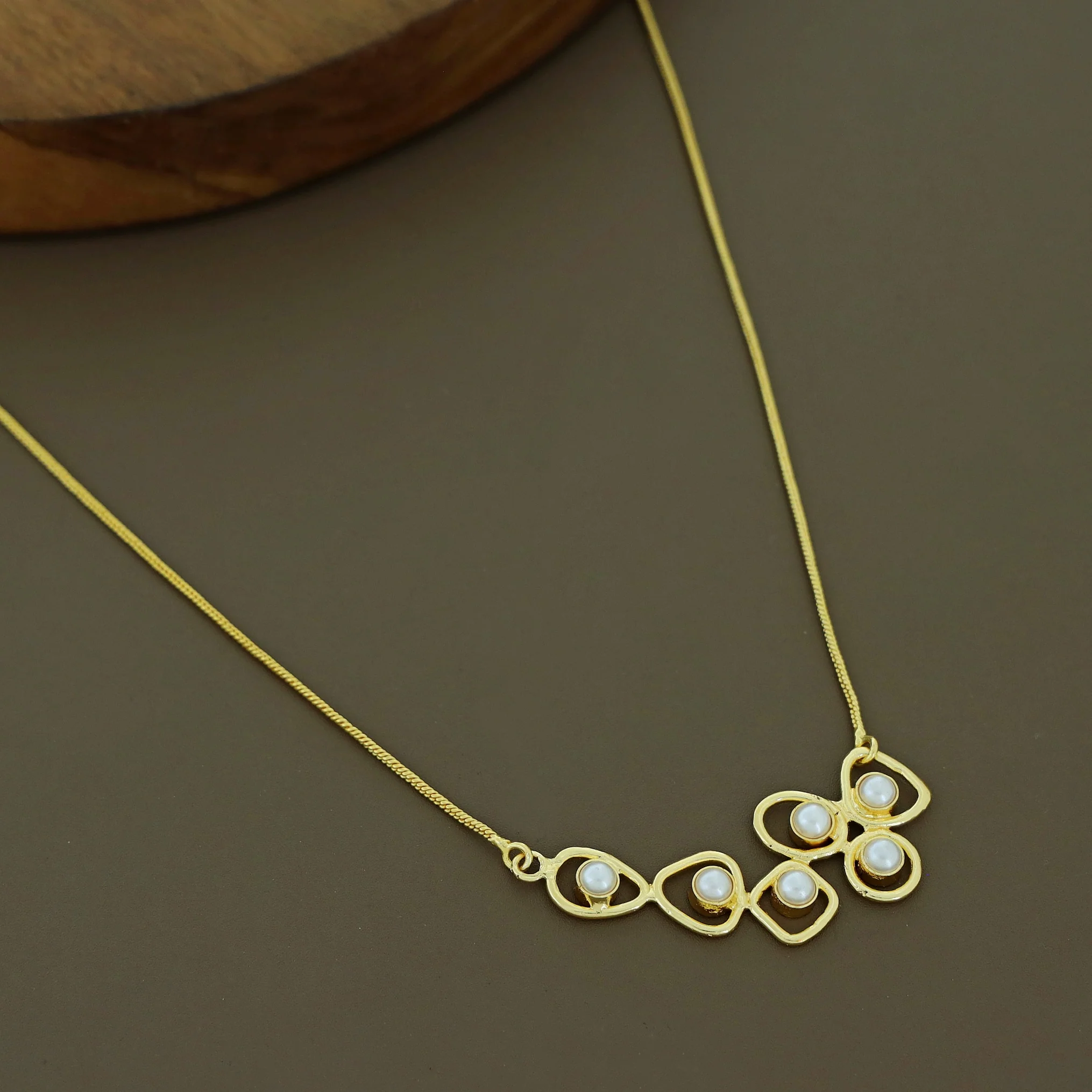 Mini Sabera Fresh Water Pearl Neckpiece - Image 5