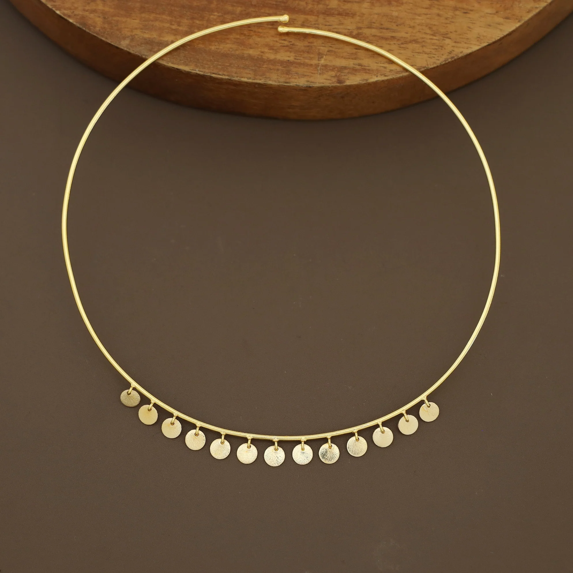 Mini Textured Circle Neck Cuff - Image 2