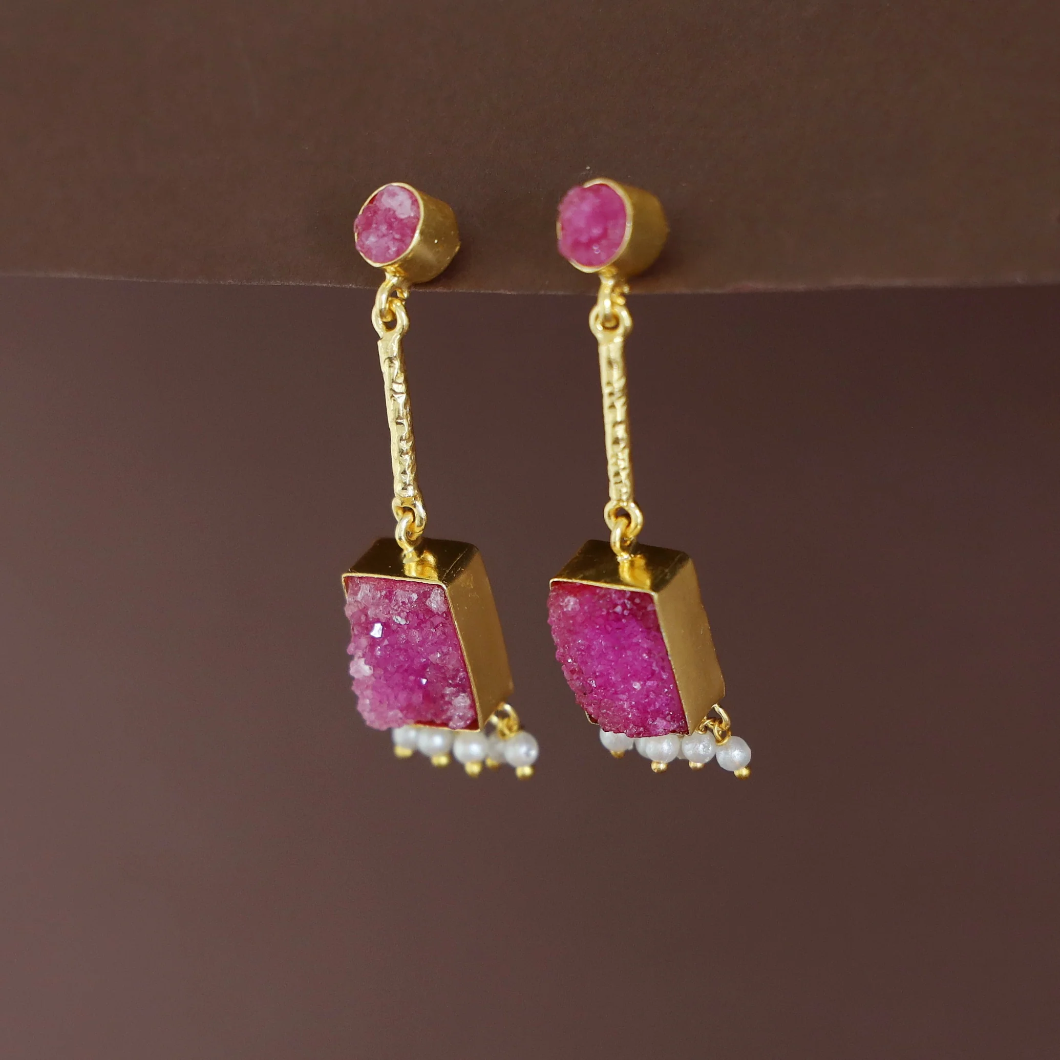 Mira Mini Circle Pendulum Rectangle Druzy Pearl Earring - Image 7