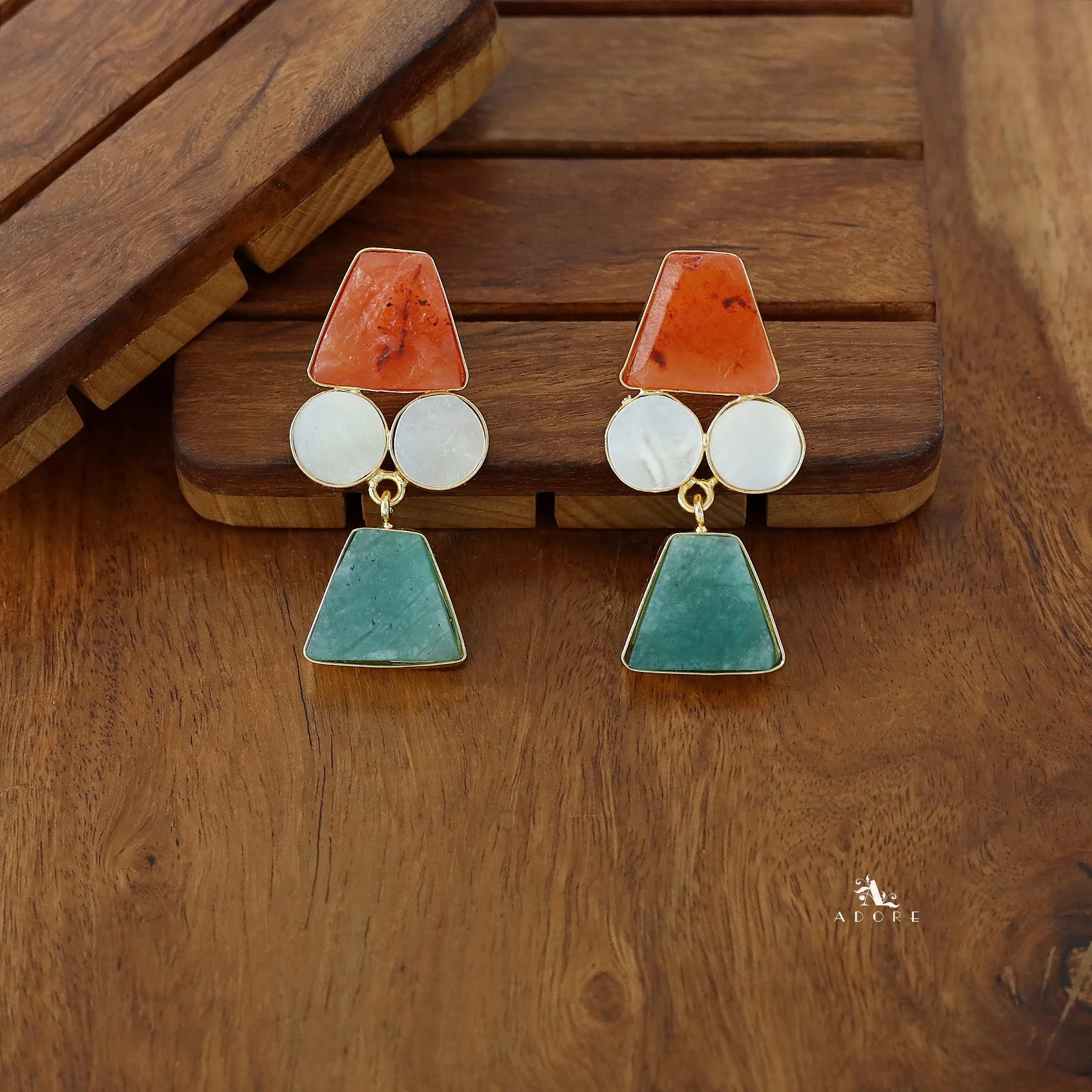 Miranda Multishape Raw Stone + MOP Earring - Image 6