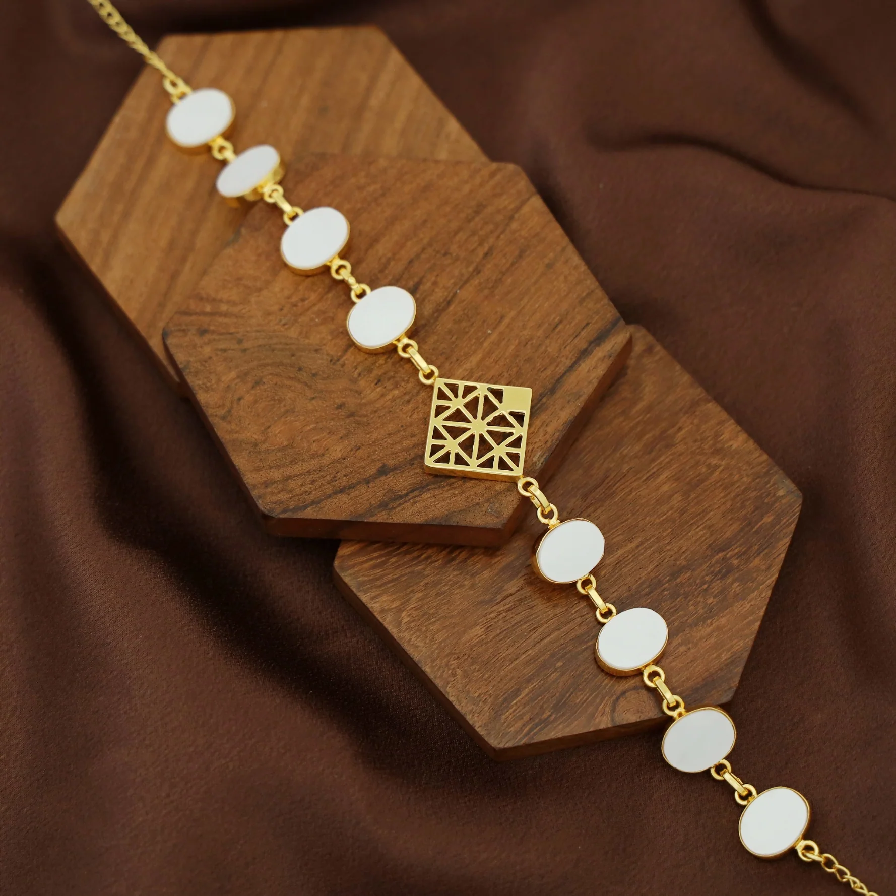 Mirelle Golden Rhombus Natural + Glossy Oval Stone Choker - Image 5