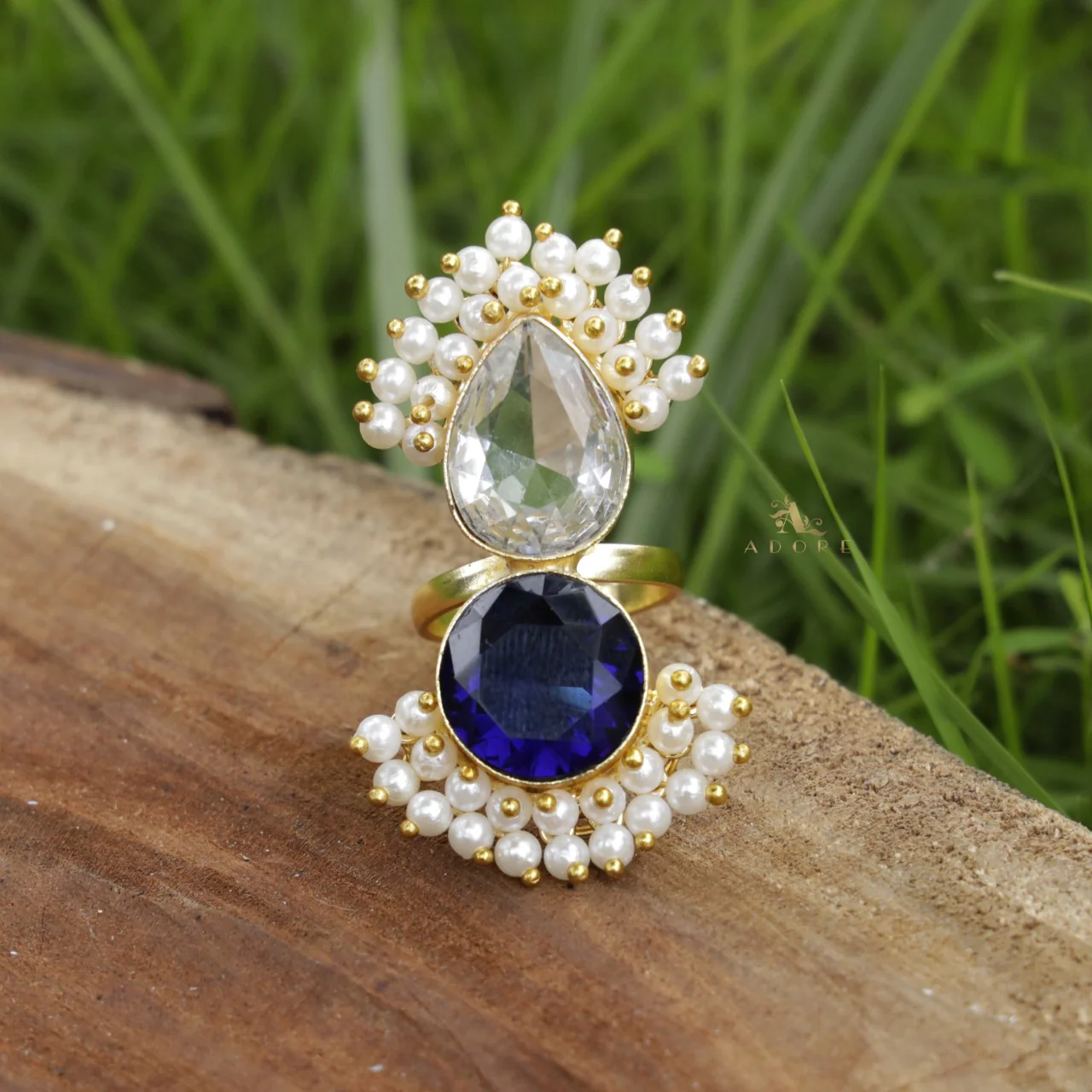 Mizra Glossy Cluster Pearl Ring - Image 3