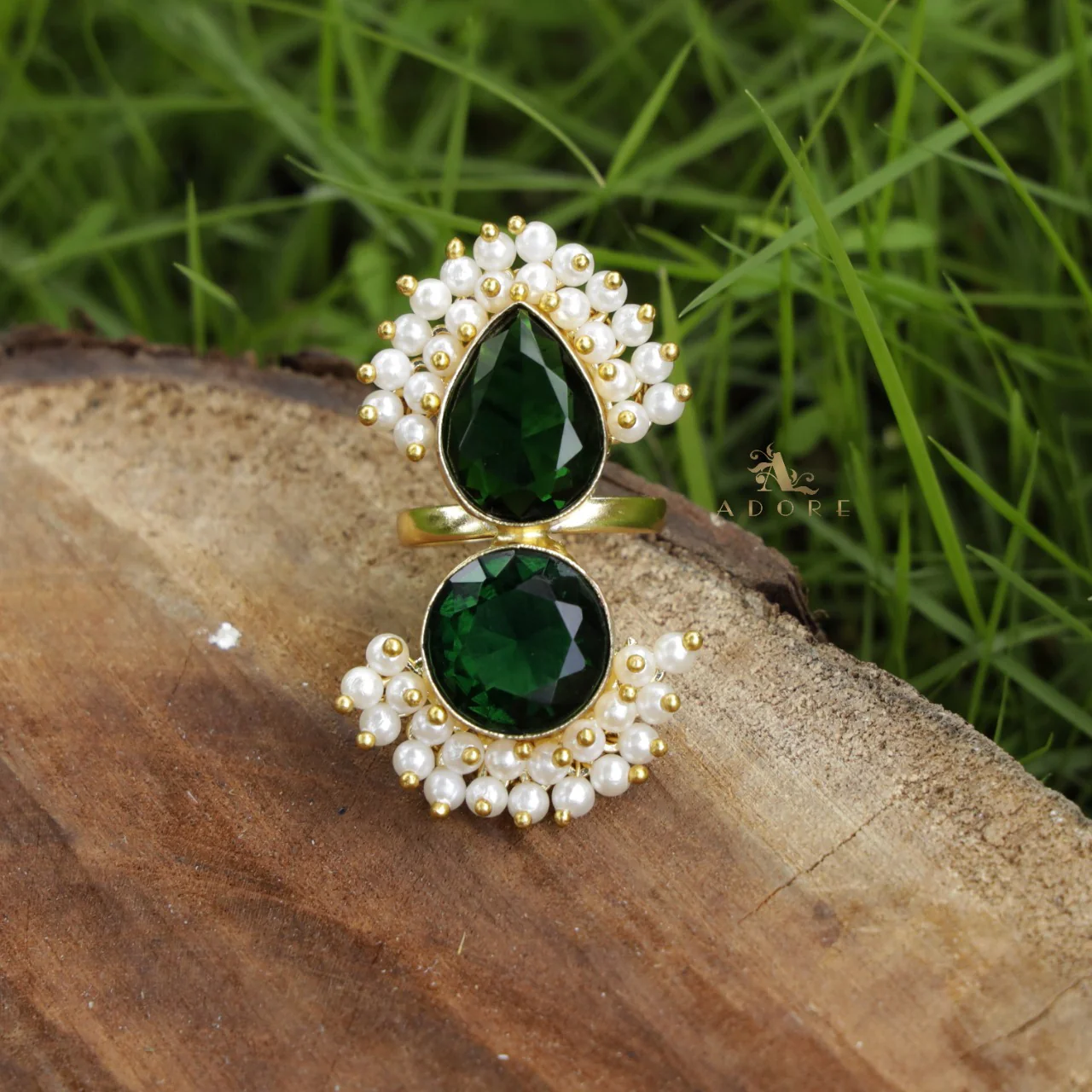 Mizra Glossy Cluster Pearl Ring - Image 4