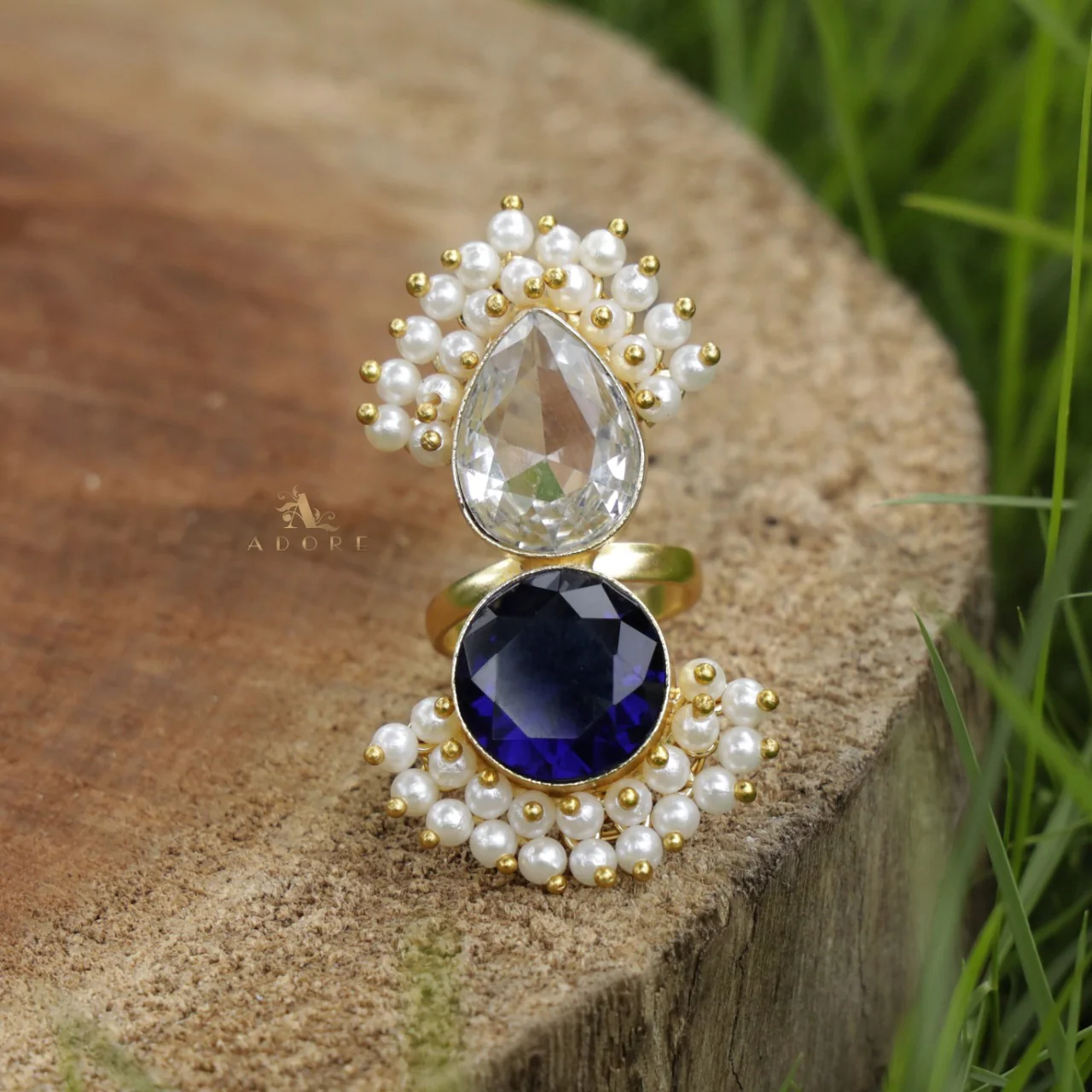 Mizra Glossy Cluster Pearl Ring - Image 6