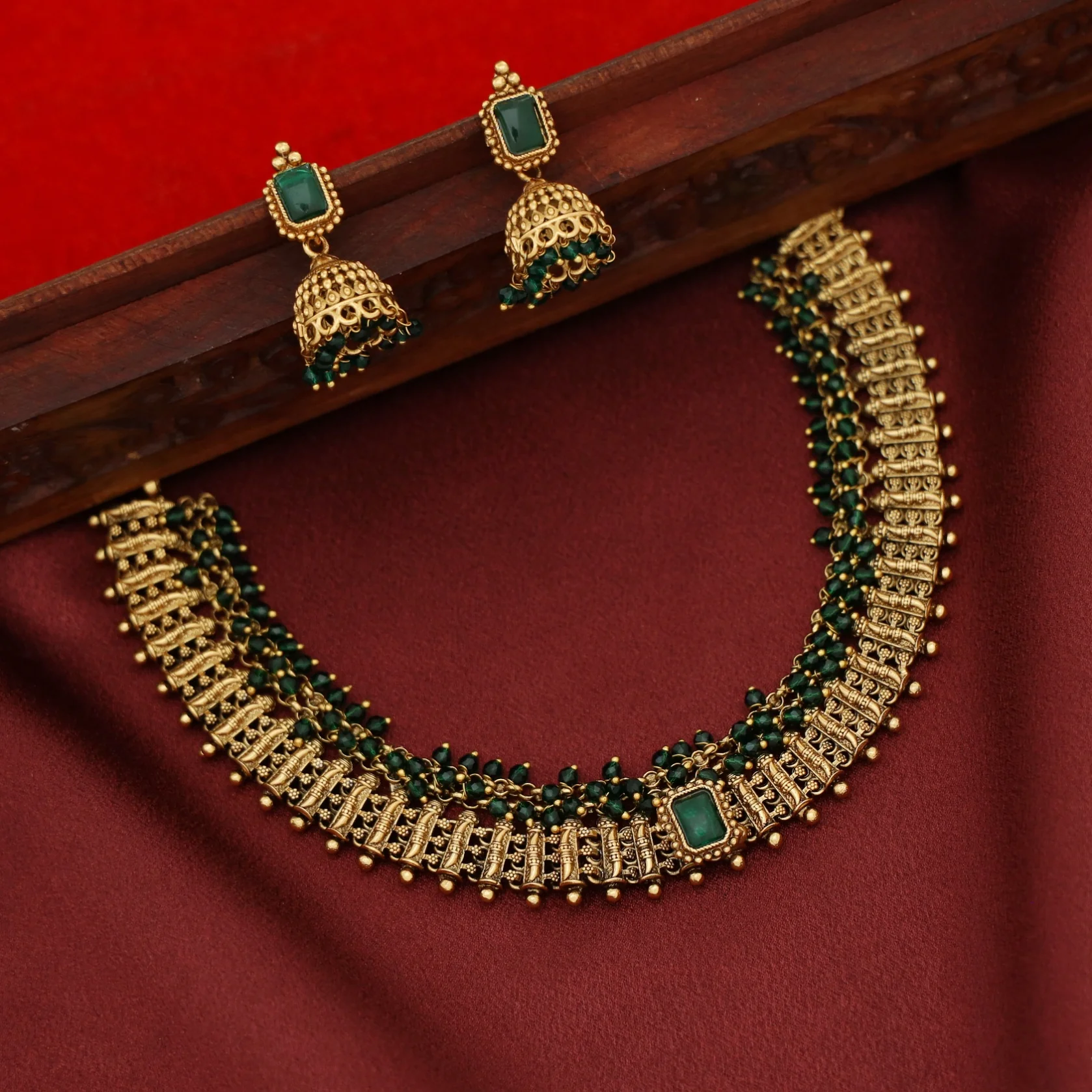 Mohana Cluster Pearl Bead Short Neckpiece with Earring - Image 6
