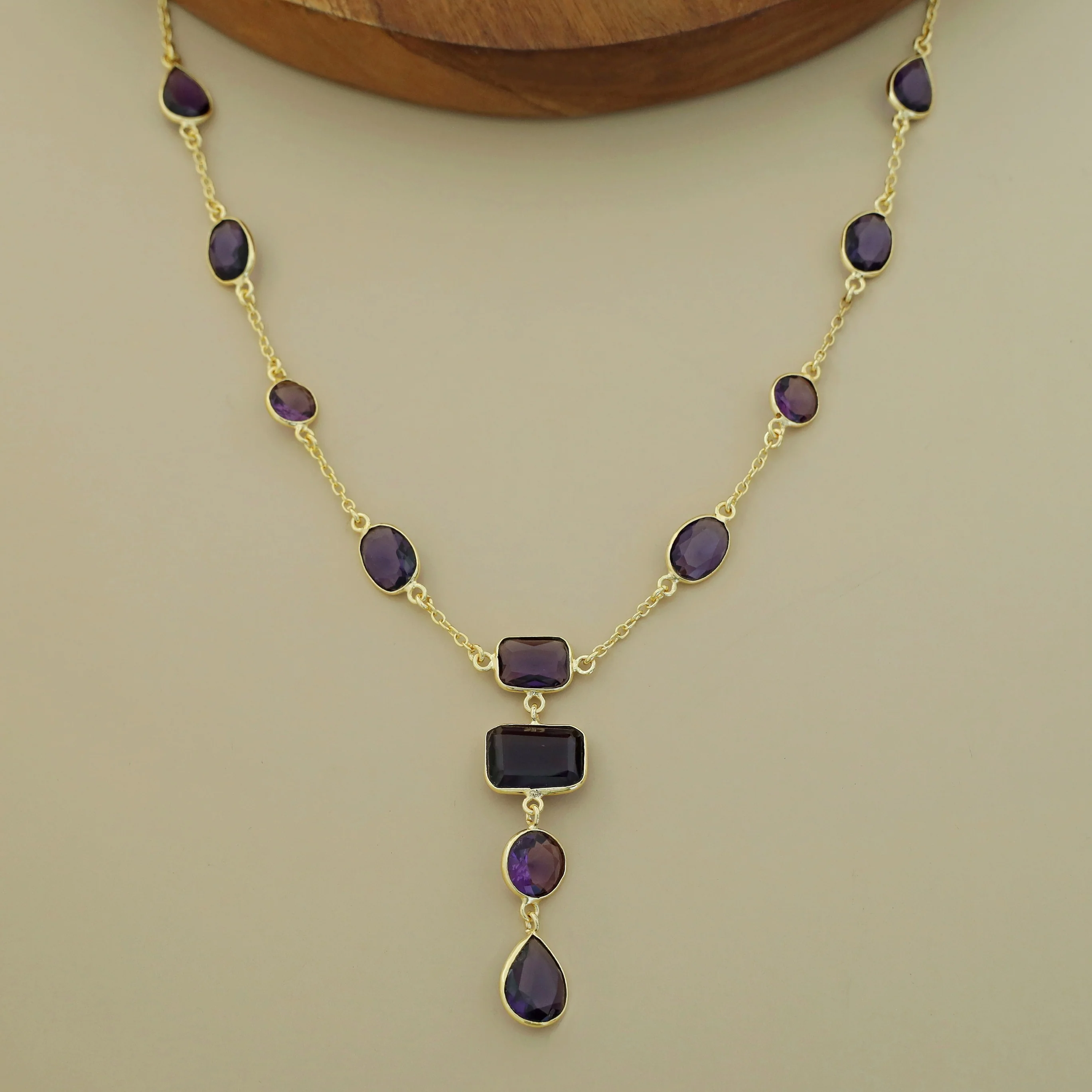 Monica Multishape Glossy Neckpiece - Image 3