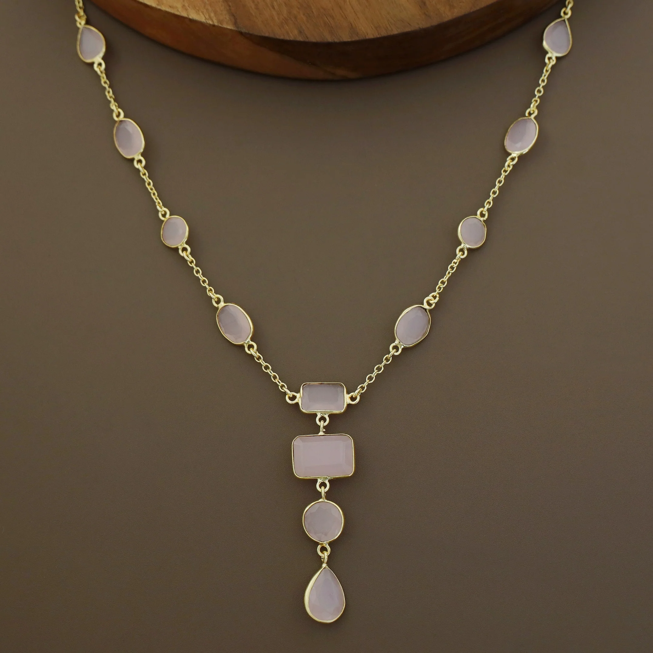 Monica Multishape Glossy Neckpiece - Image 6
