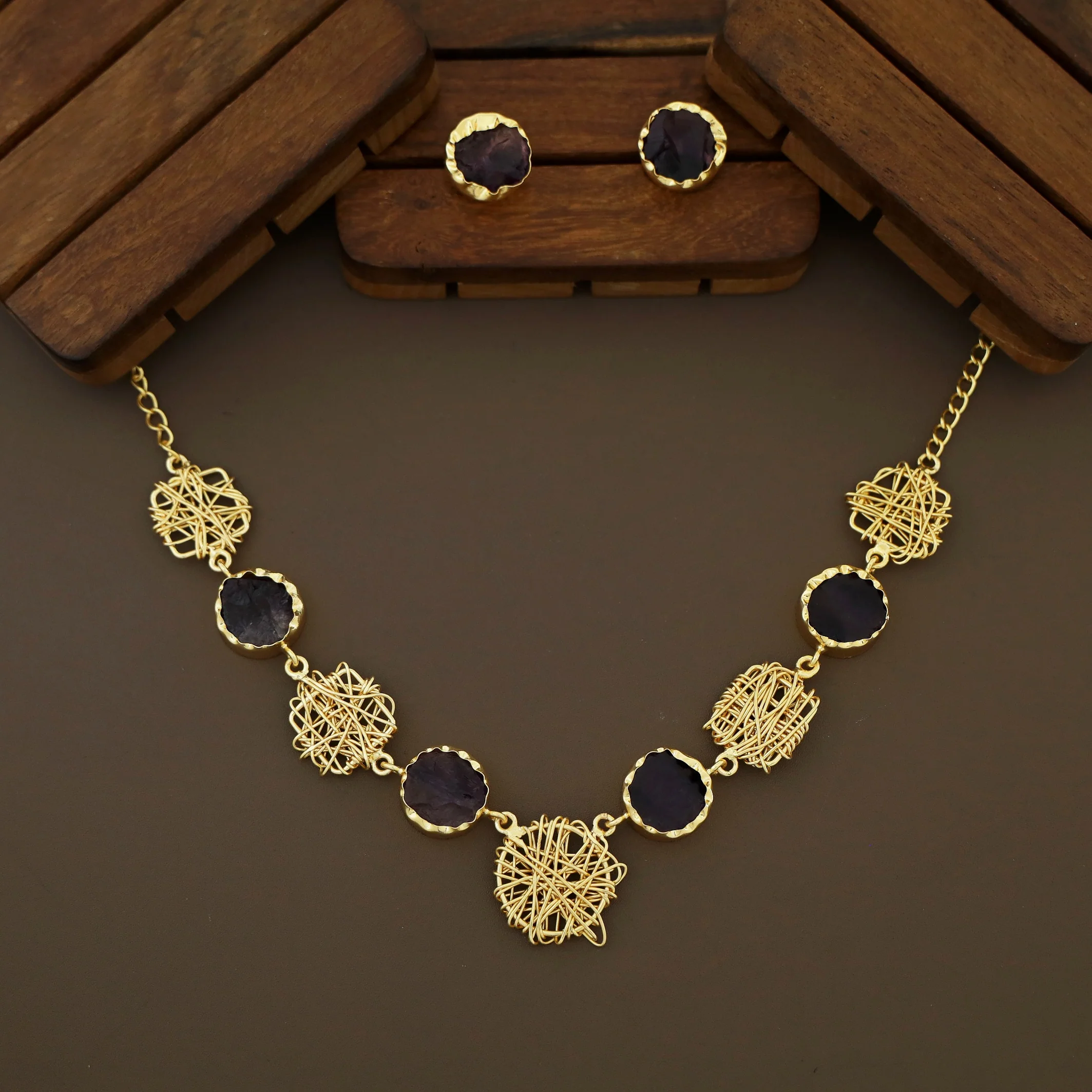 Monica Wired Circle + Square Raw Stone Short Neckpiece With Stud - Image 3