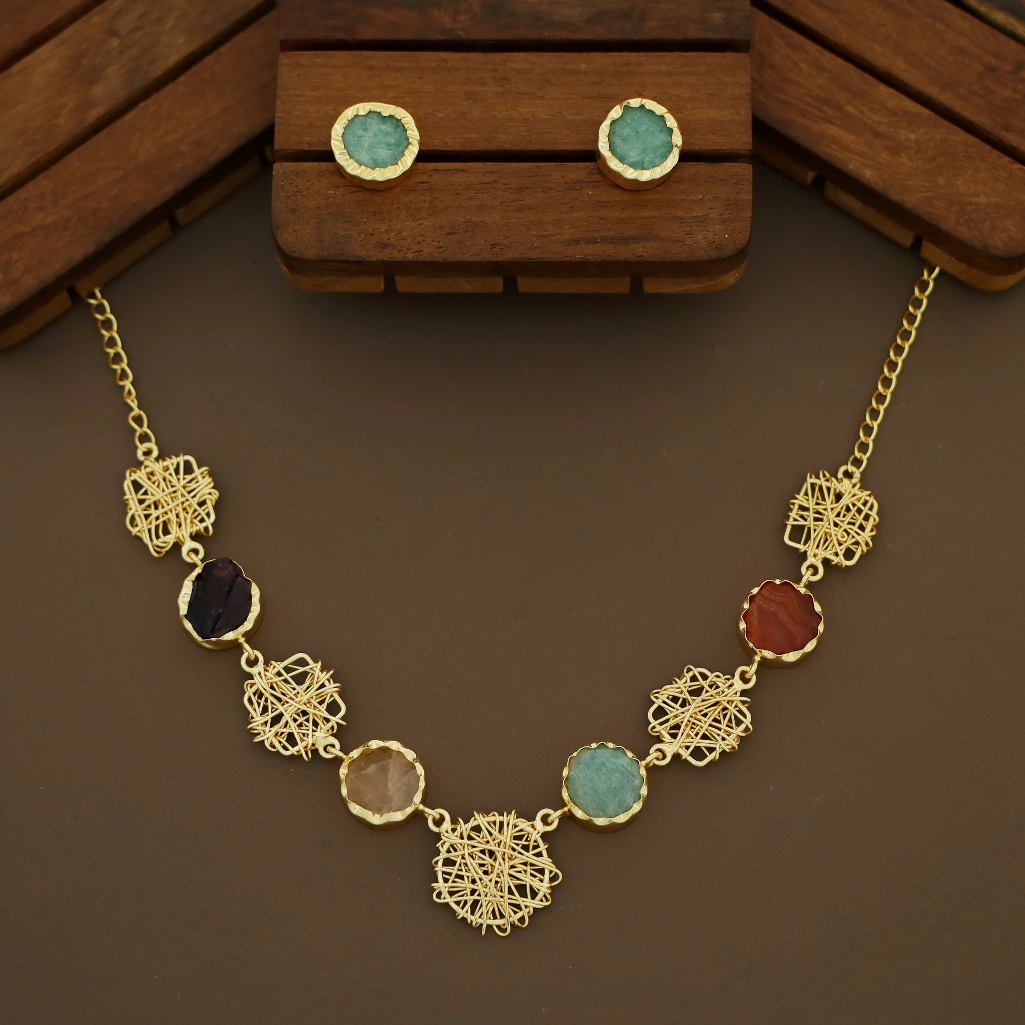 Monica Wired Circle + Square Raw Stone Short Neckpiece With Stud - Image 6