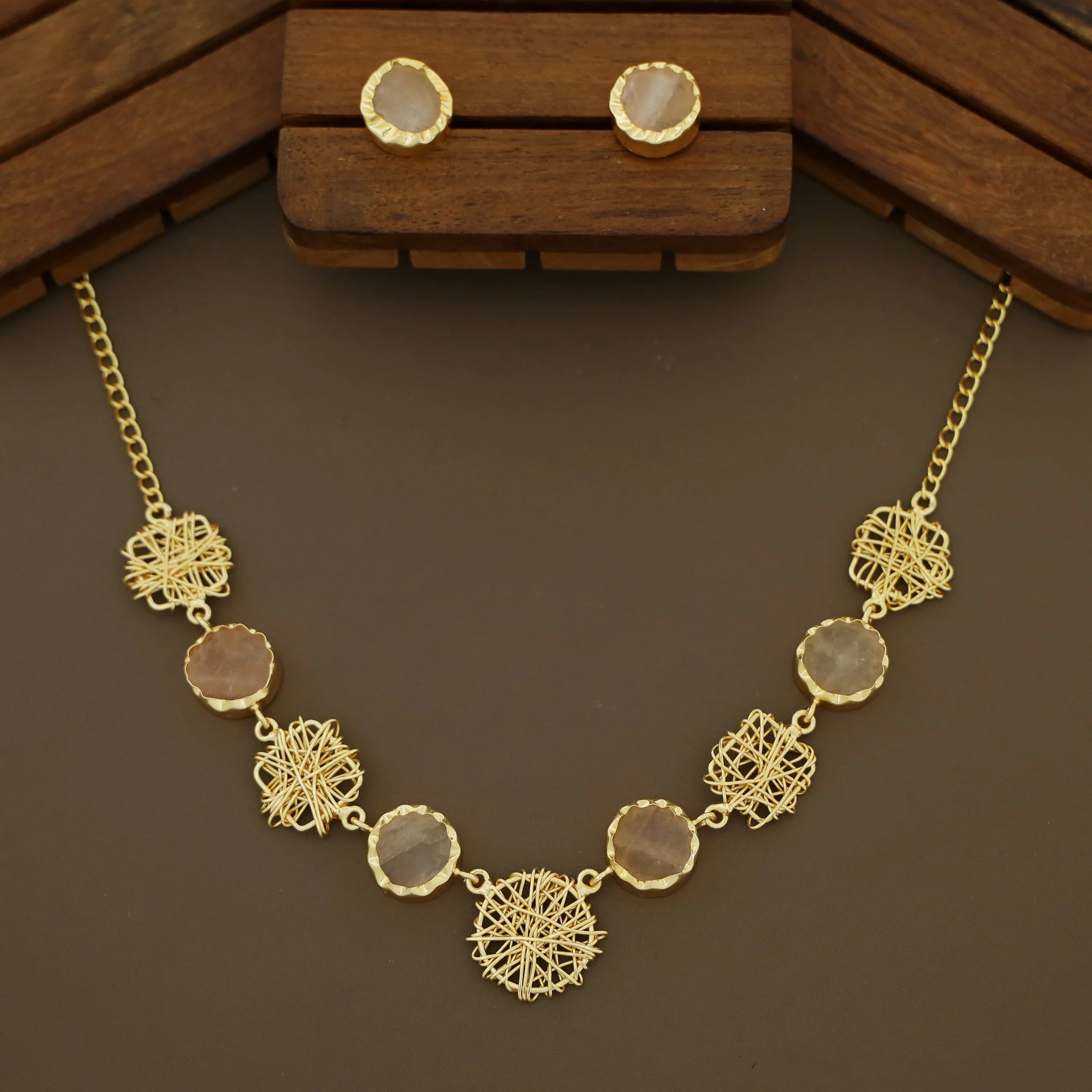 Monica Wired Circle + Square Raw Stone Short Neckpiece With Stud - Image 7