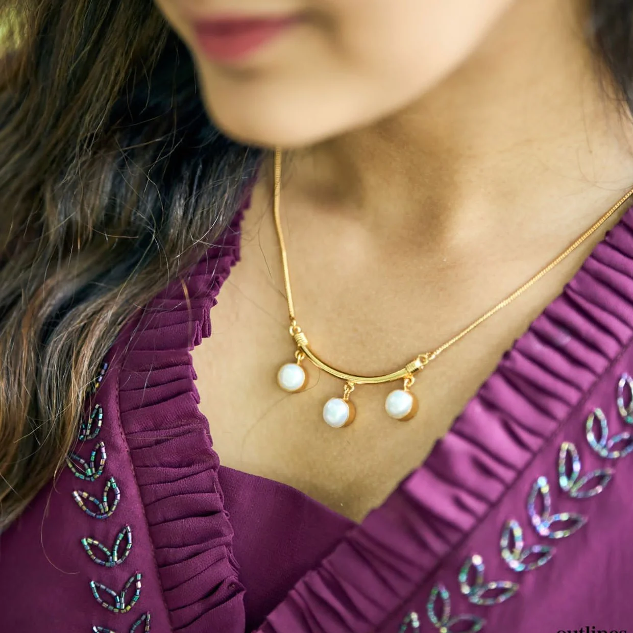 Moon Pearl Neckpiece - Image 5