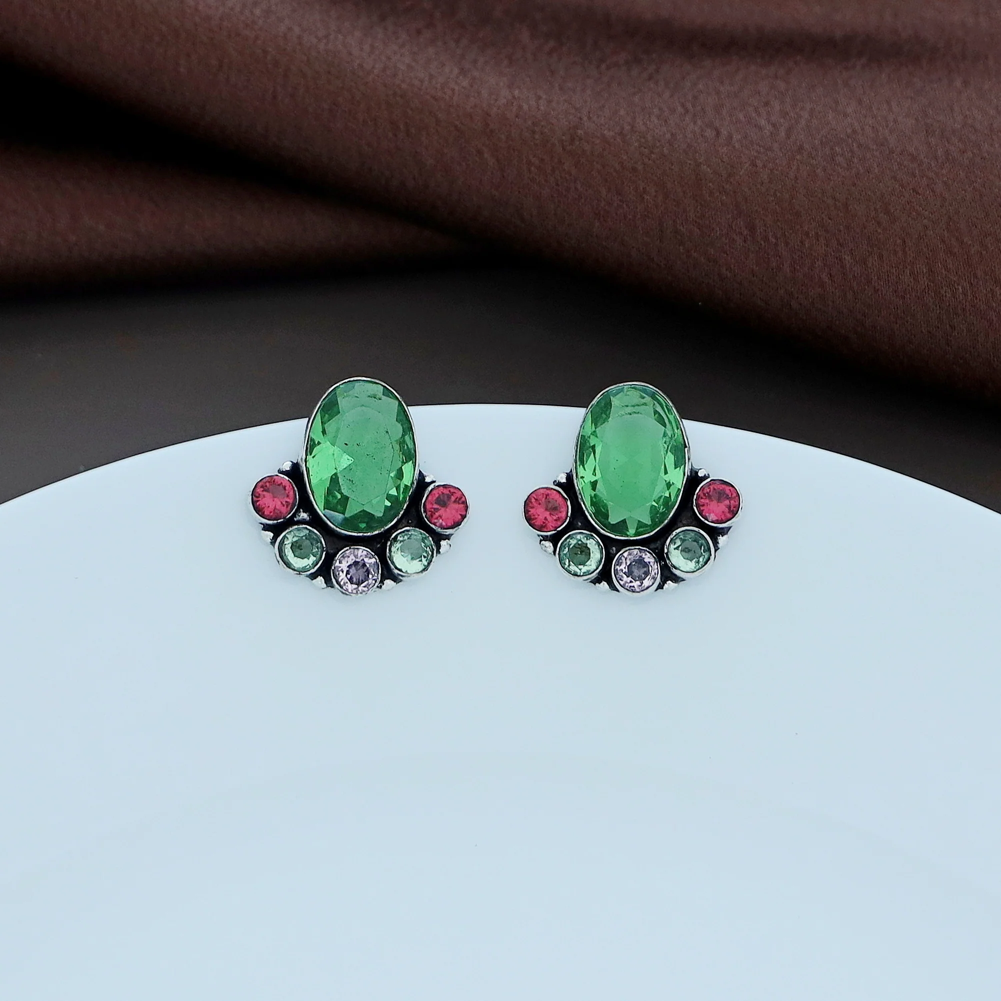 Moshi Oval Glossy Earring - Image 18
