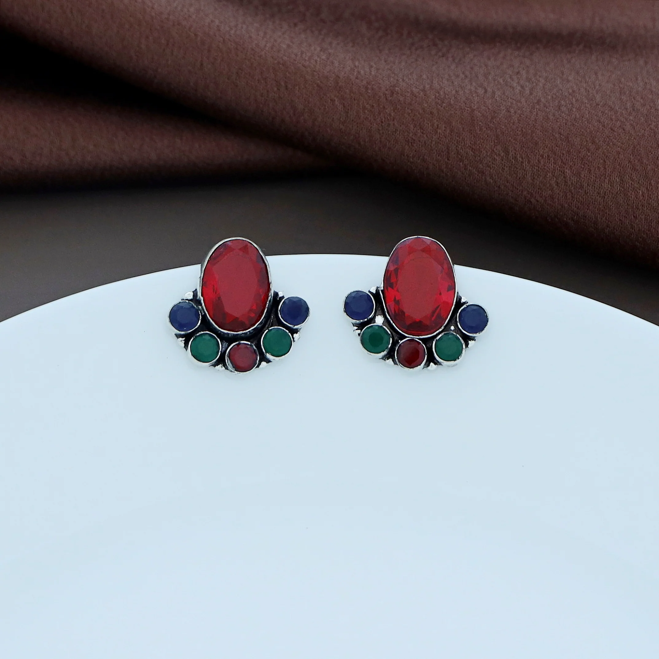 Moshi Oval Glossy Earring - Image 19