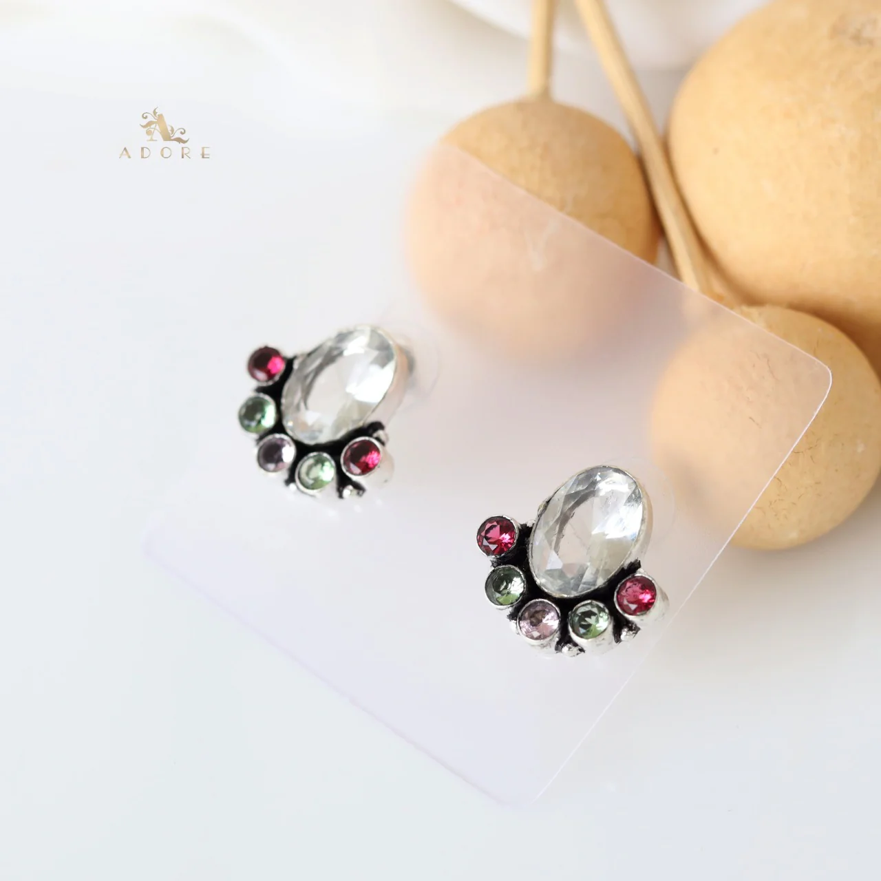 Moshi Oval Glossy Earring - Image 3