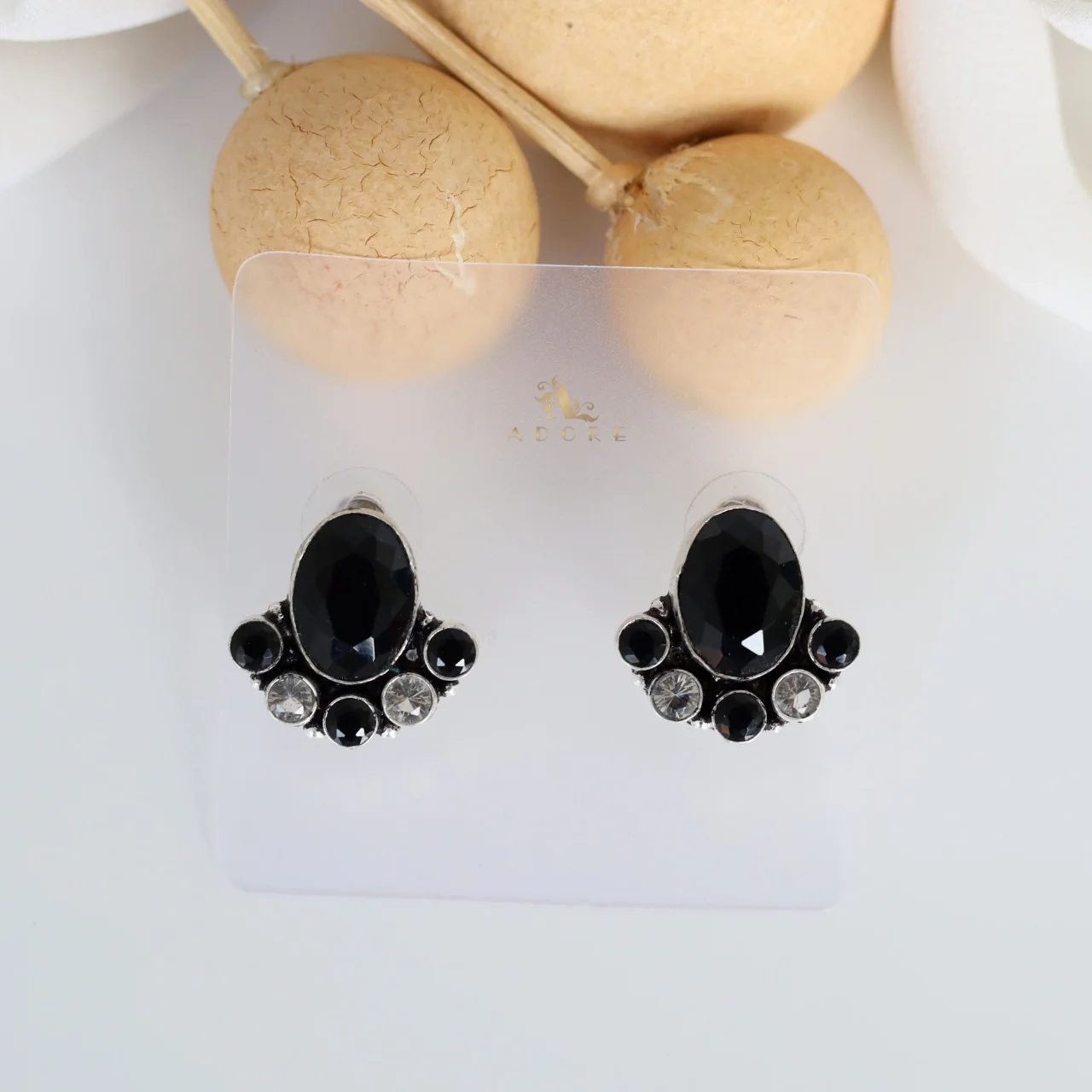 Moshi Oval Glossy Earring - Image 6