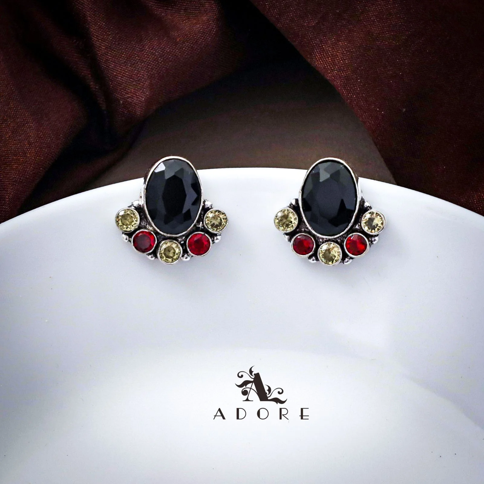 Moshi Oval Glossy Earring - Image 9