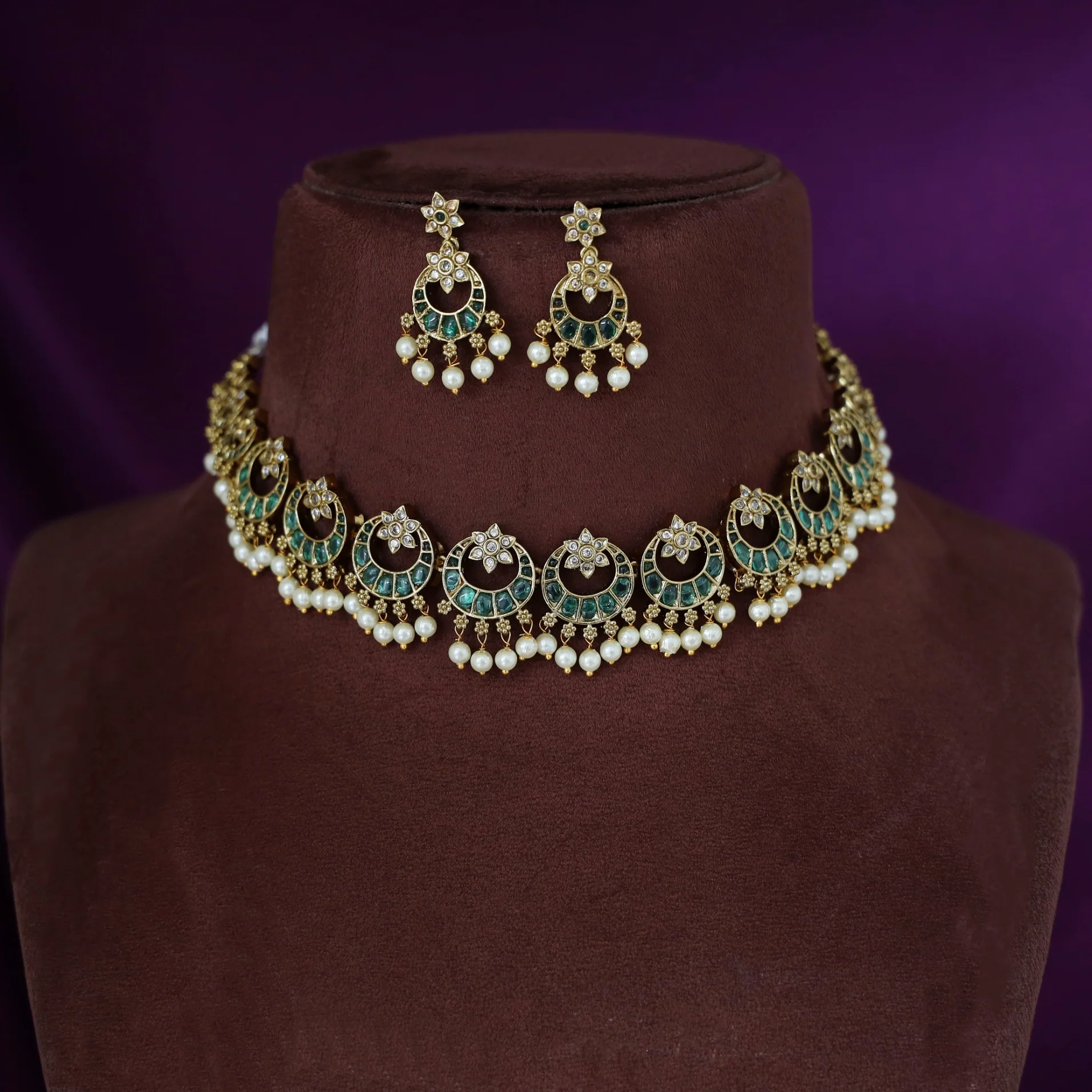 Mumtaz Half Moon and Flower Neckpiece with Earring - Image 3
