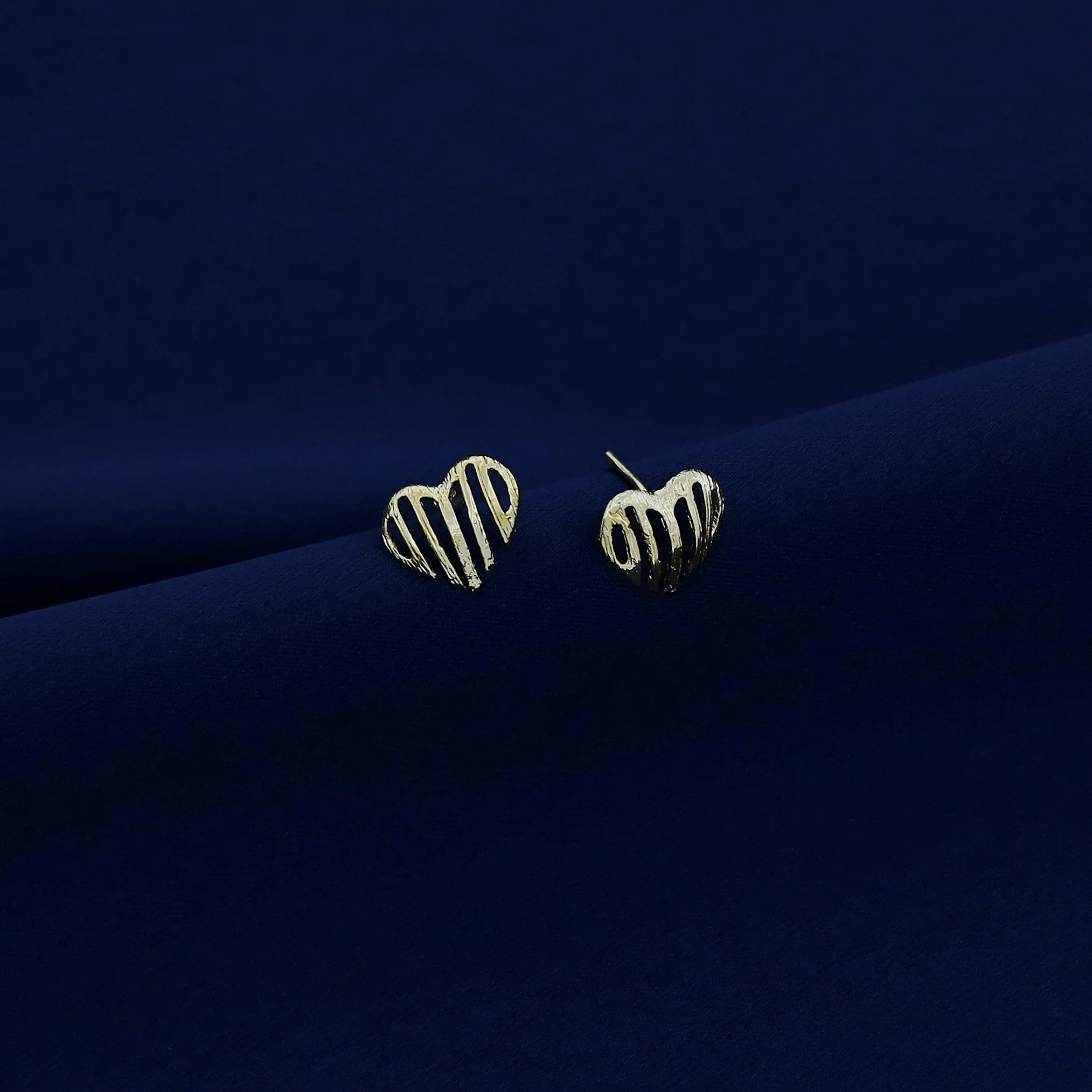 Mylah Golden Heart Stud - Image 4