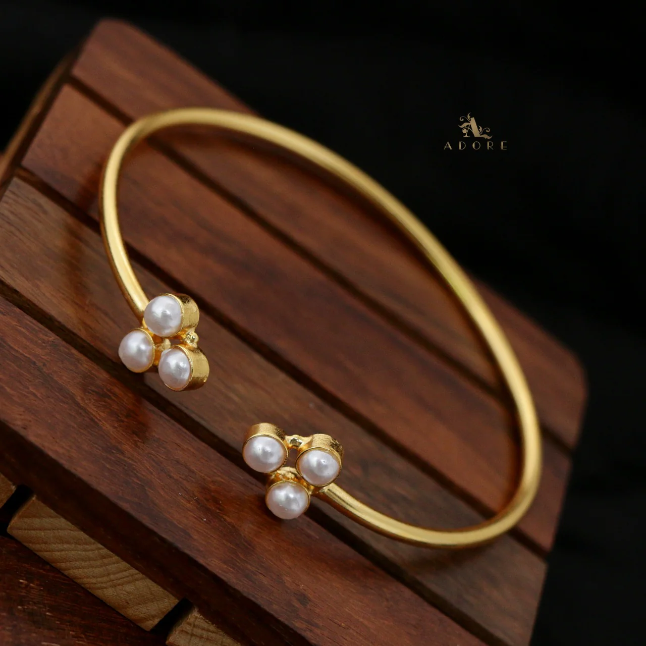 Nachini 6 Pearl Bangle - Image 3