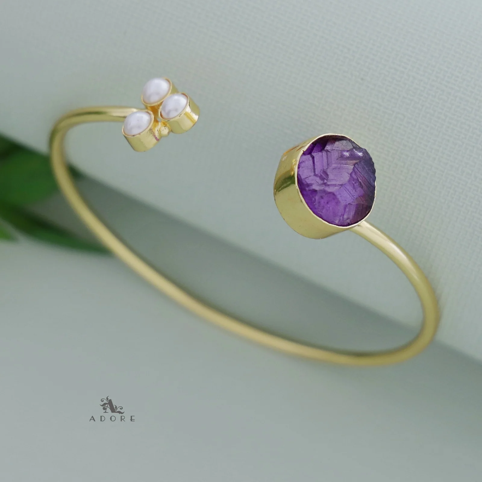 Nachini Tri Pearl Dyed Stone Front Open Bangle - Image 16