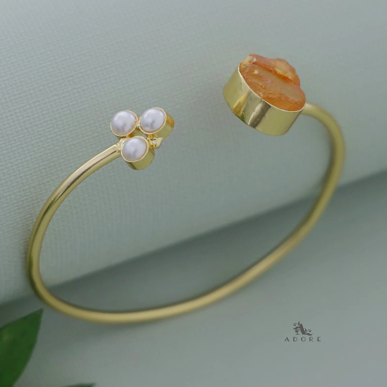 Nachini Tri Pearl Dyed Stone Front Open Bangle - Image 9