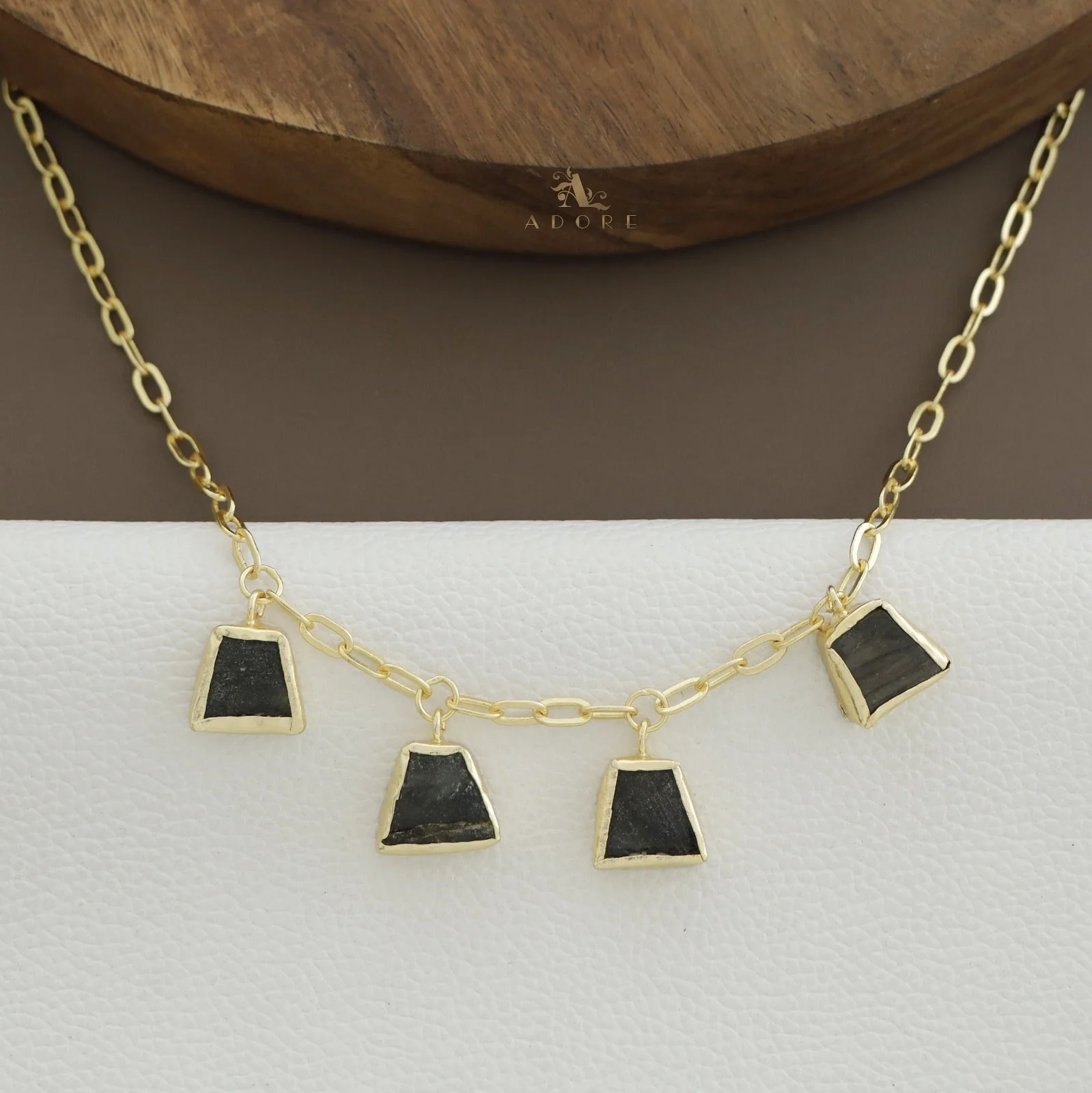 Nadiya 4 Stone Neckpiece - Image 3
