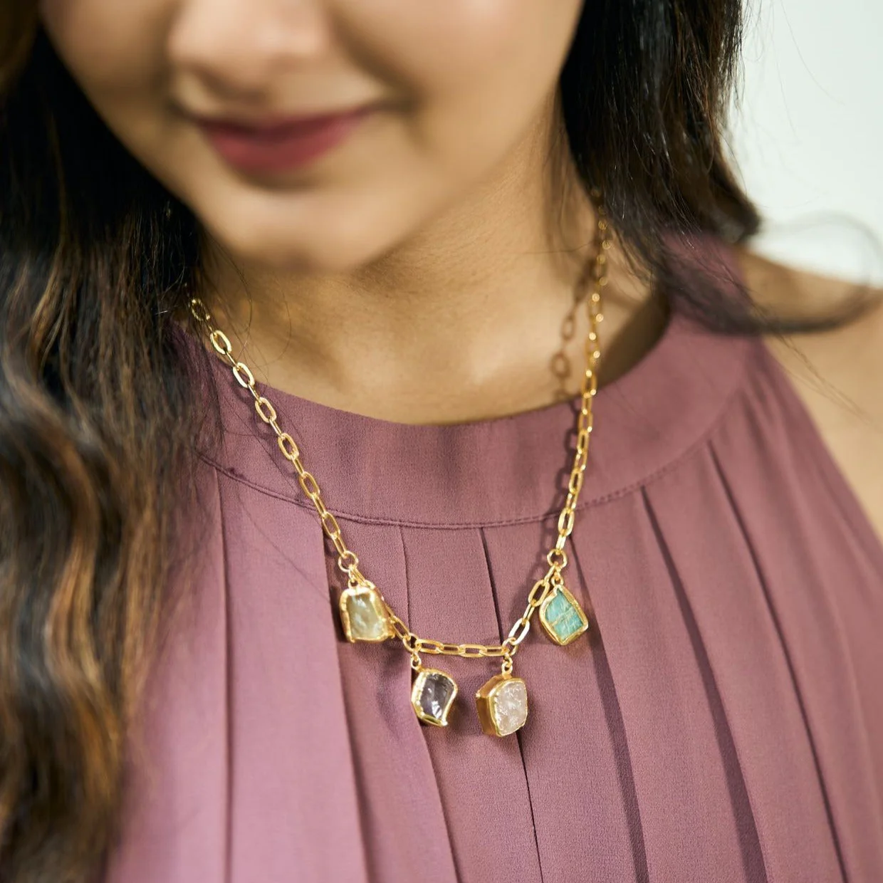 Nadiya 4 Stone Neckpiece - Image 8