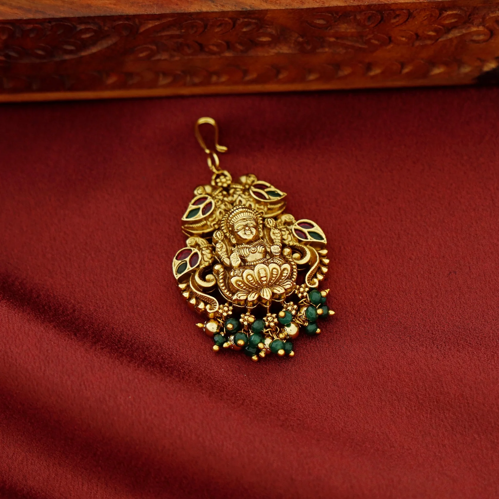 Nandha Lakshmi Mayura Tikka - Image 3
