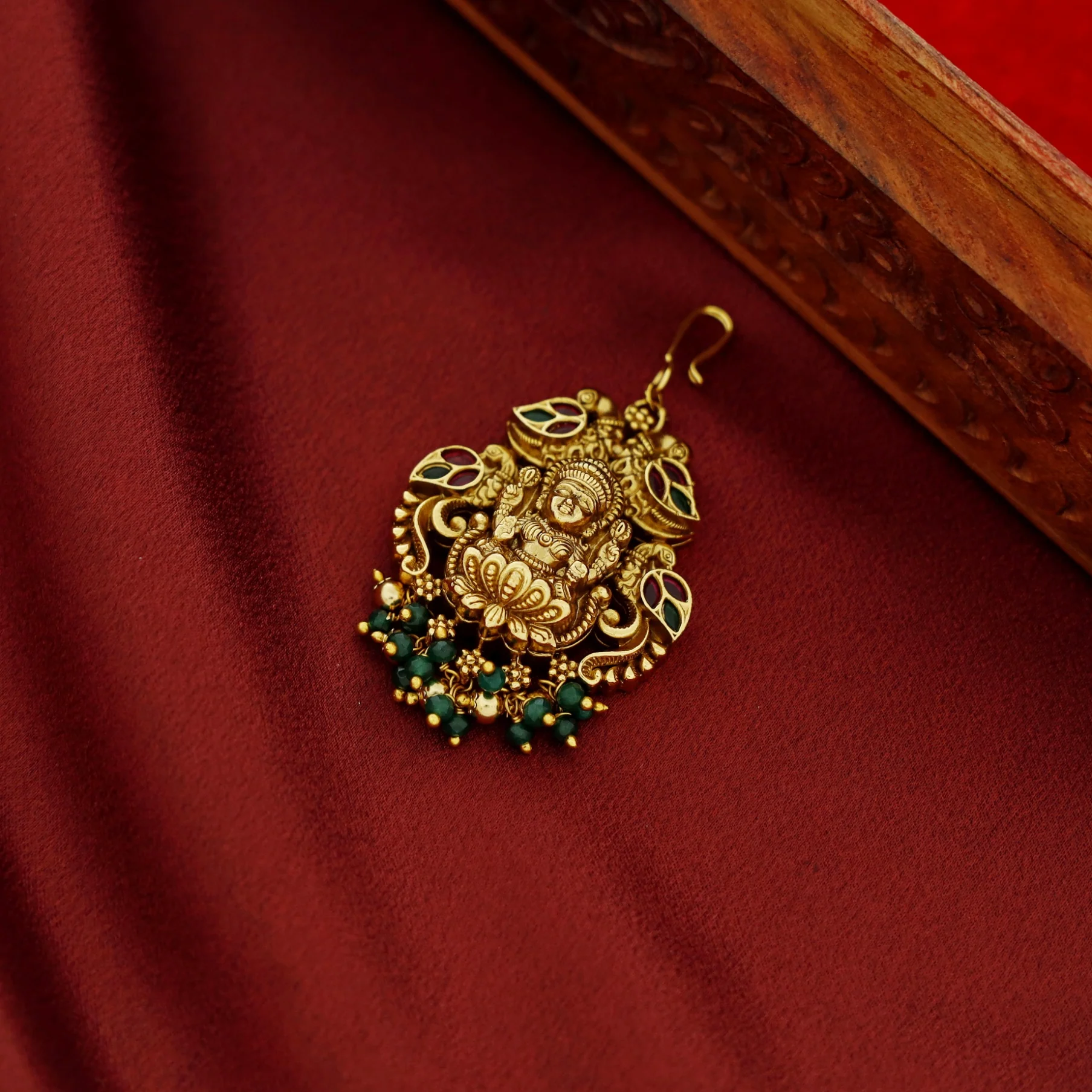 Nandha Lakshmi Mayura Tikka - Image 4