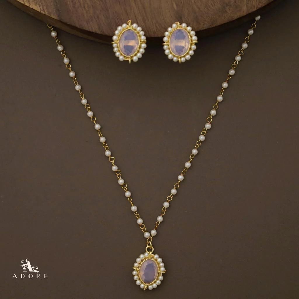 Nasmiya Cluster Pearl Glossy Oval Neckpiece With Stud - Image 23