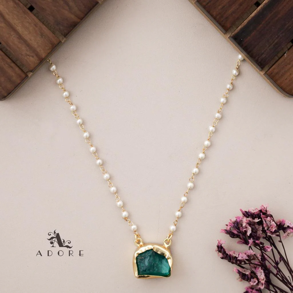 Nasmiya Dyed Stone Neckpiece - Image 29