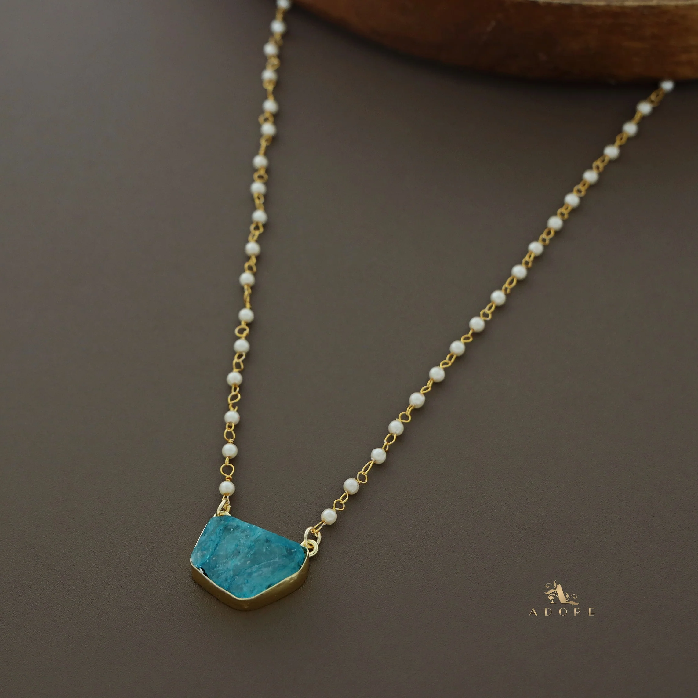 Nasmiya Dyed Stone Neckpiece - Image 34