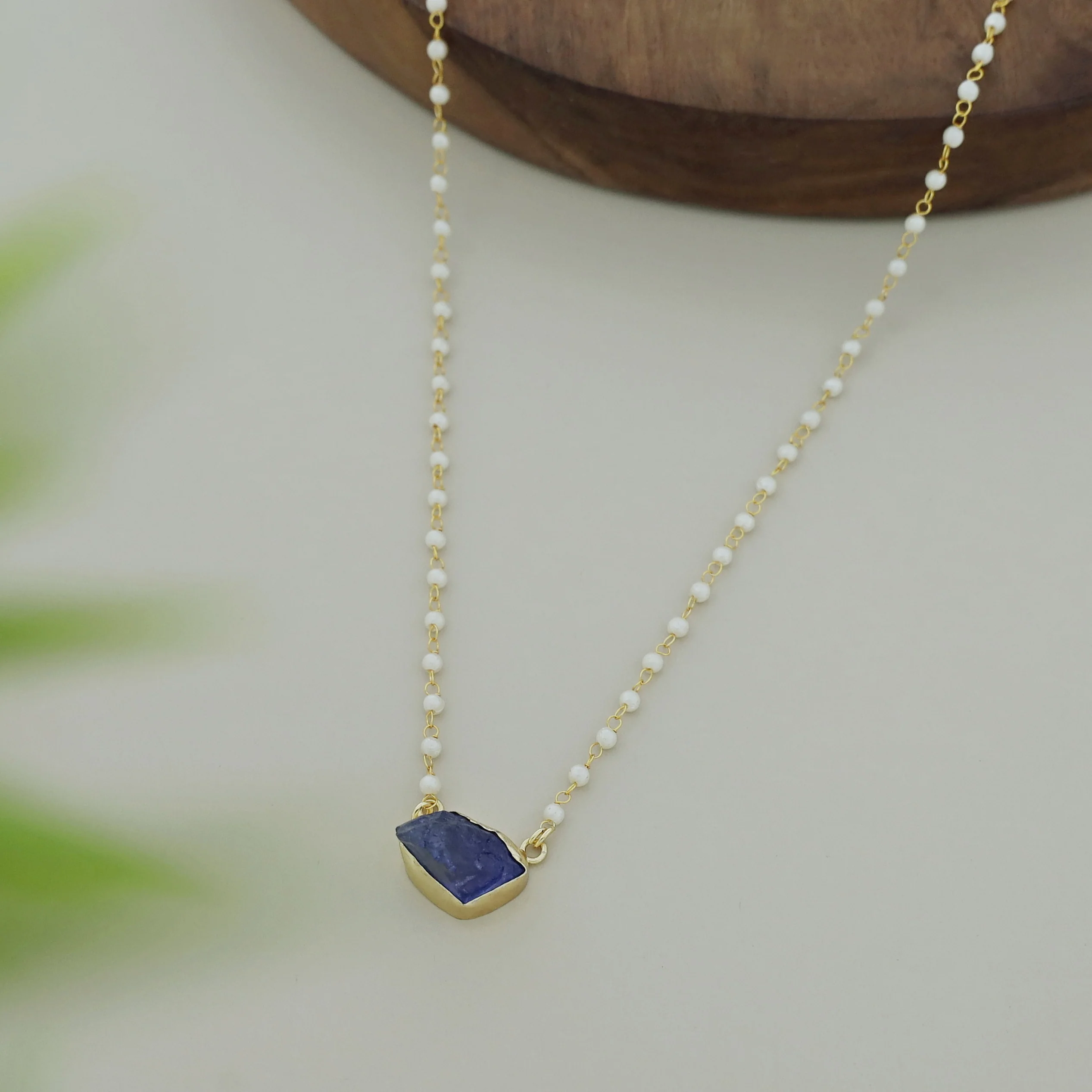 Nasmiya Dyed Stone Neckpiece - Image 40