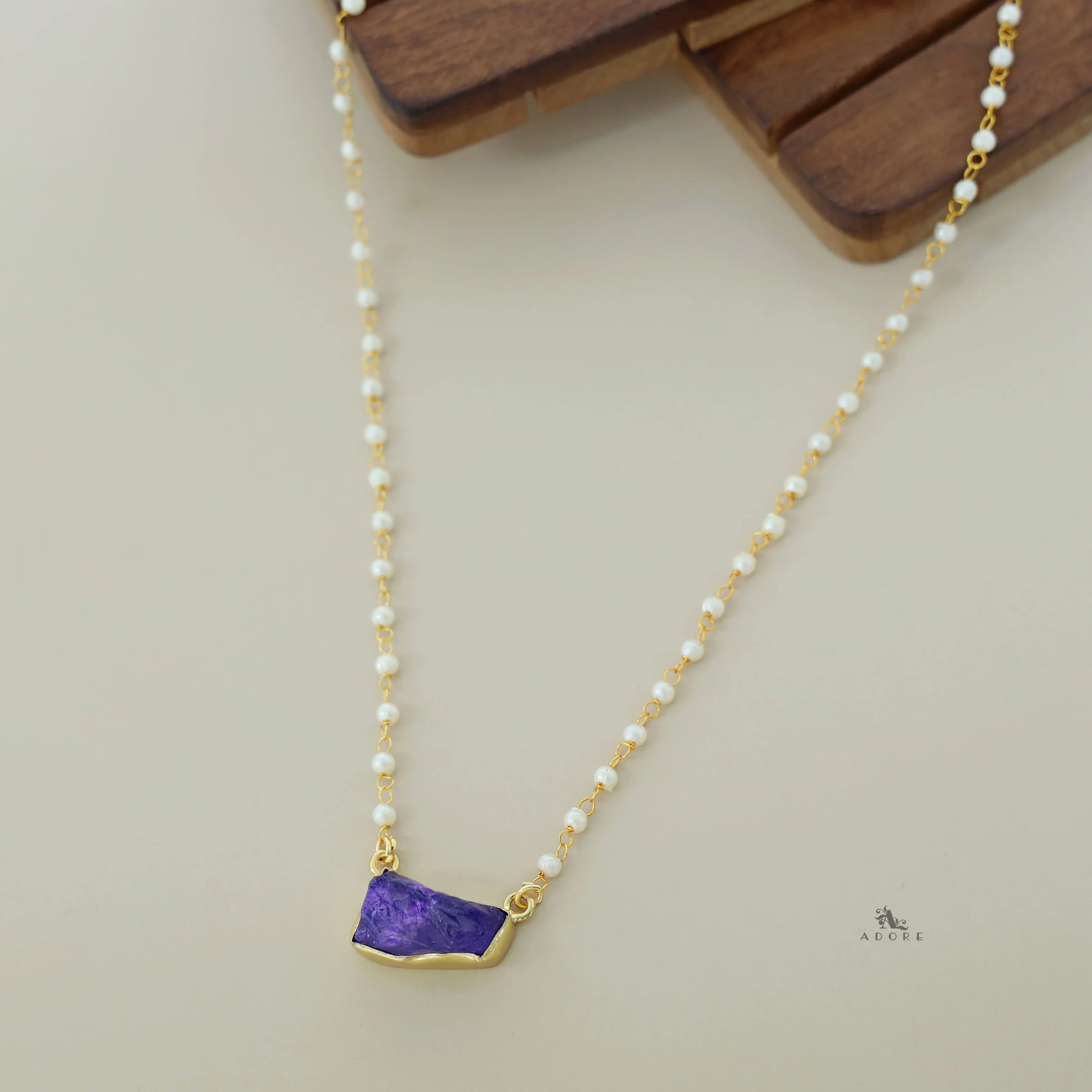 Nasmiya Dyed Stone Neckpiece - Image 7